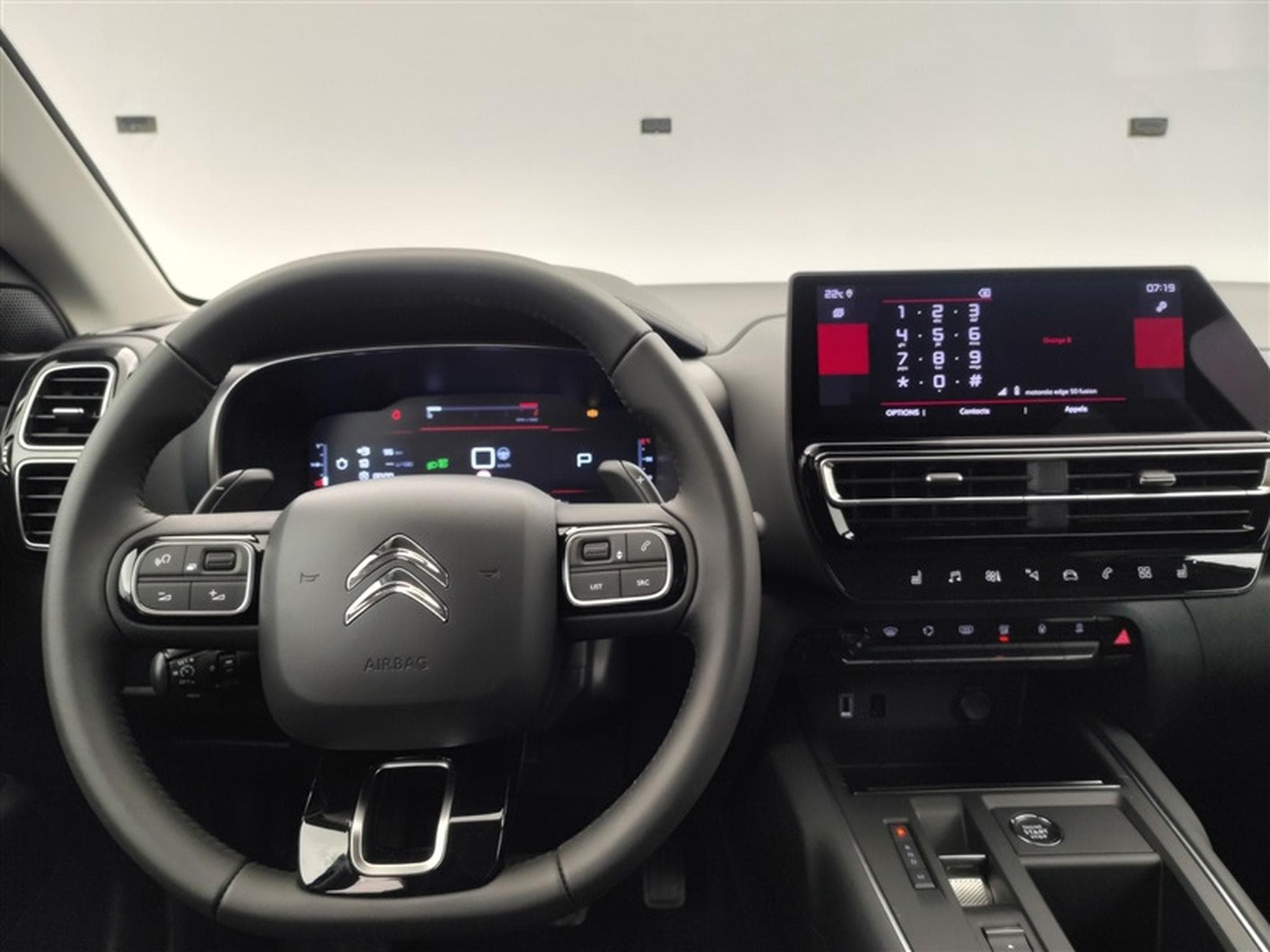 Citroën C5 Aircross 1.5 BlueHDi 130cv EAT8 MAX NAVI / FULL LED / CAMERA / JA 18" (2025) - Photo 9