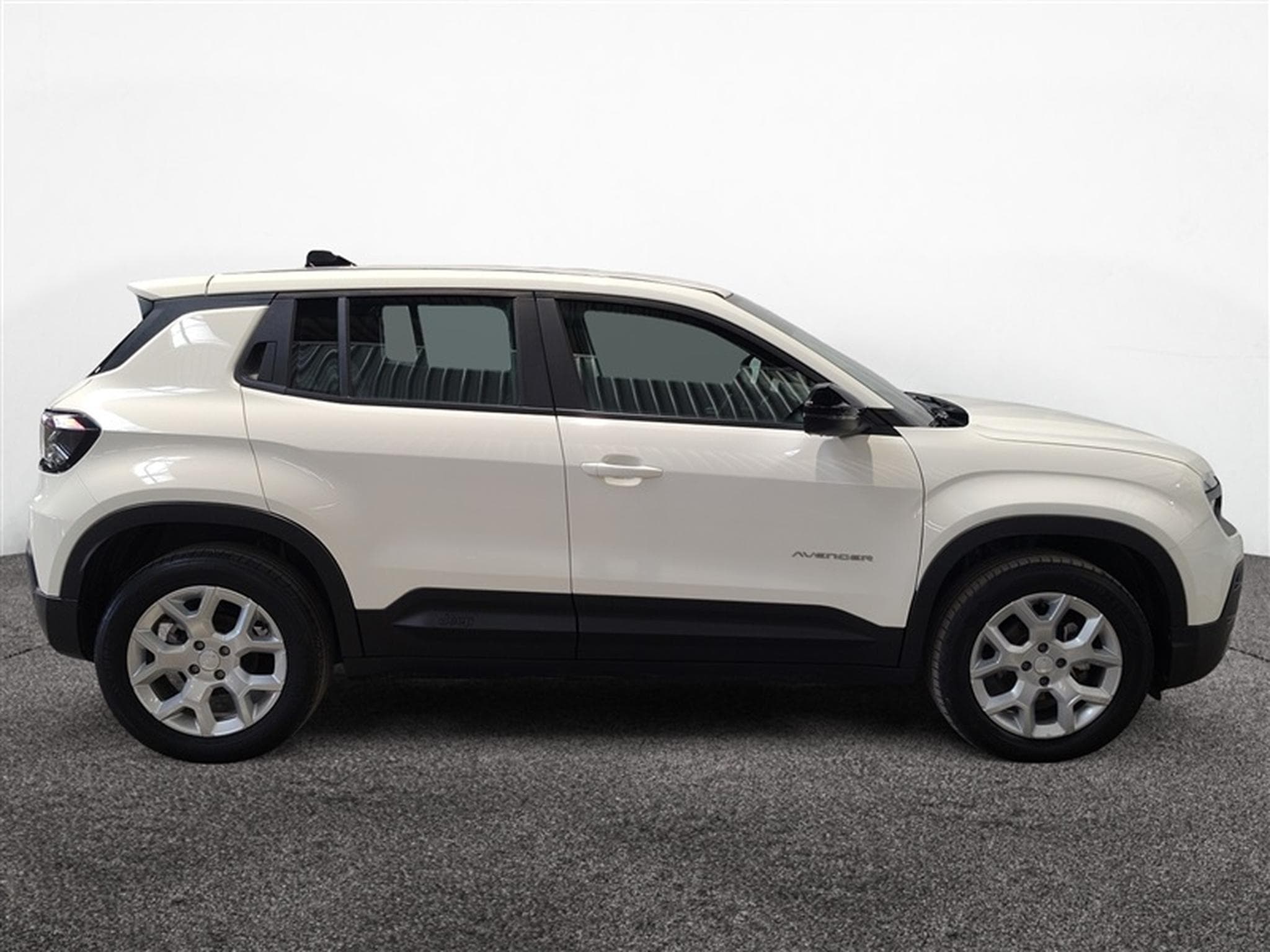Jeep Avenger 1.2 Turbo 100cv Altitude NAVI / FULL LED / CUIR PARTIEL /CAM (2025) - Photo 4