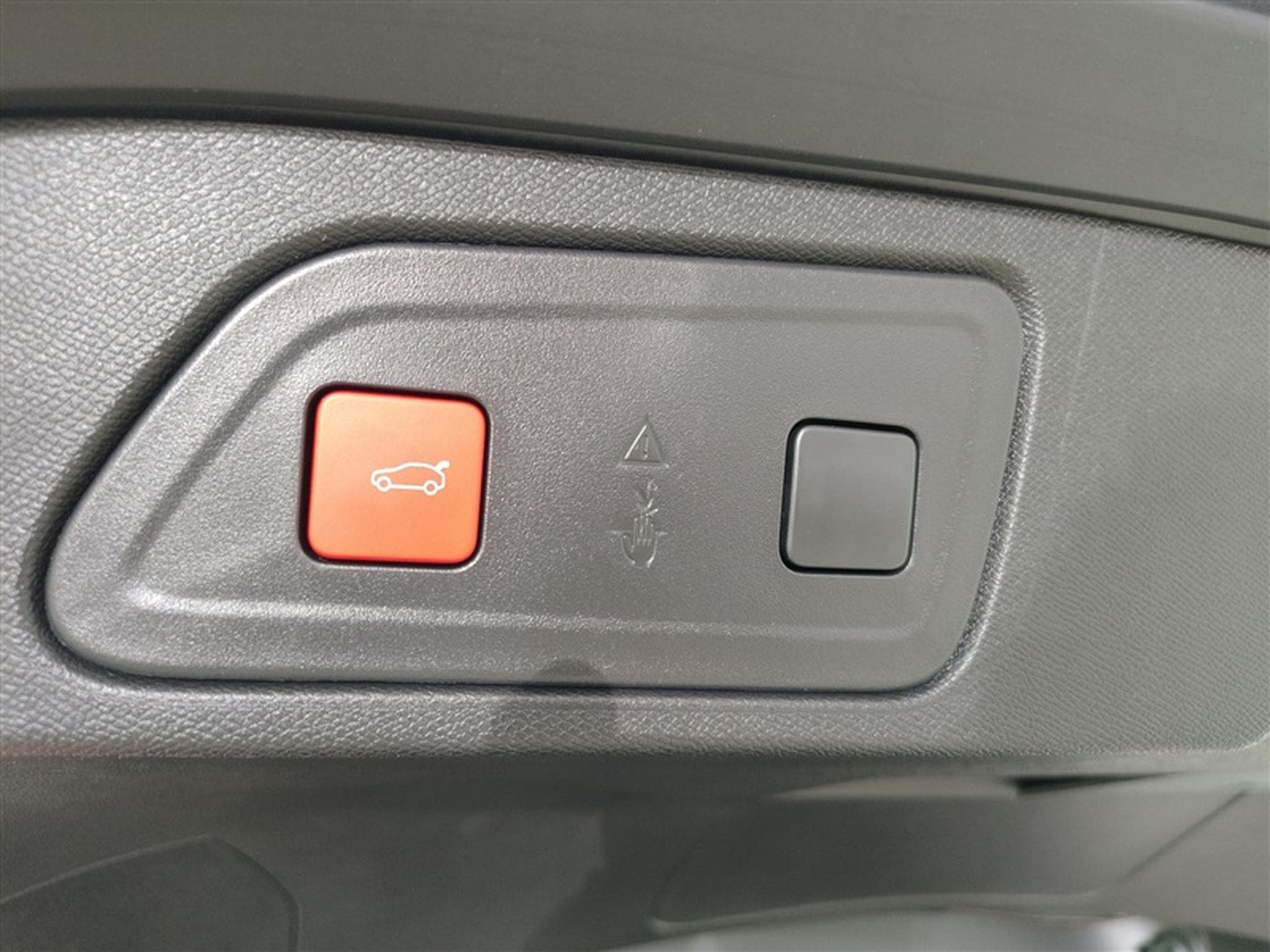 Citroën C5 Aircross 1.5 BlueHDi 130cv EAT8 MAX NAVI / FULL LED / CAMERA / JA 18" (2025) - Photo 20