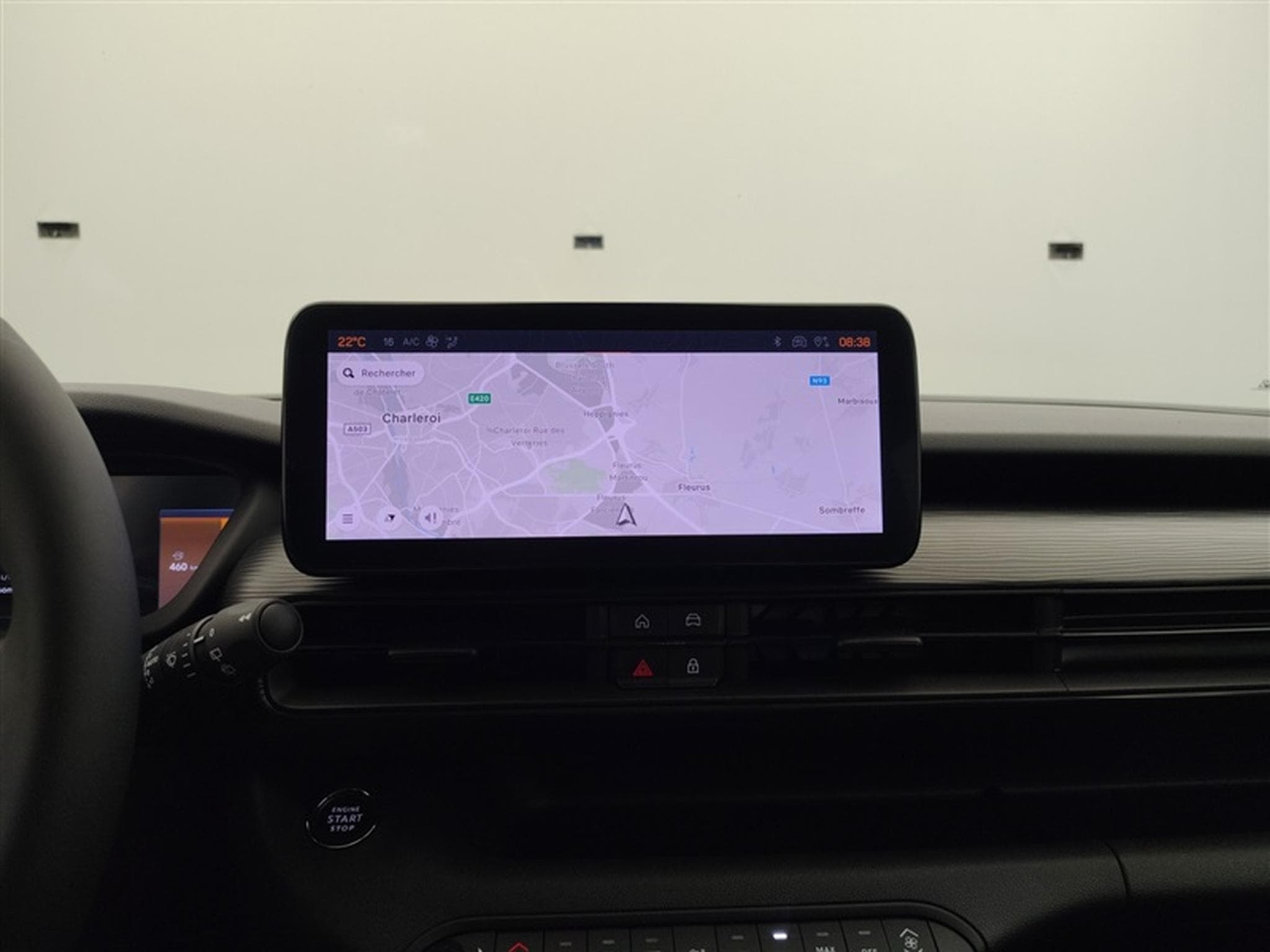 Jeep Avenger 1.2 Turbo 100cv Altitude NAVI / FULL LED / CUIR PARTIEL /CAM (2025) - Photo 14