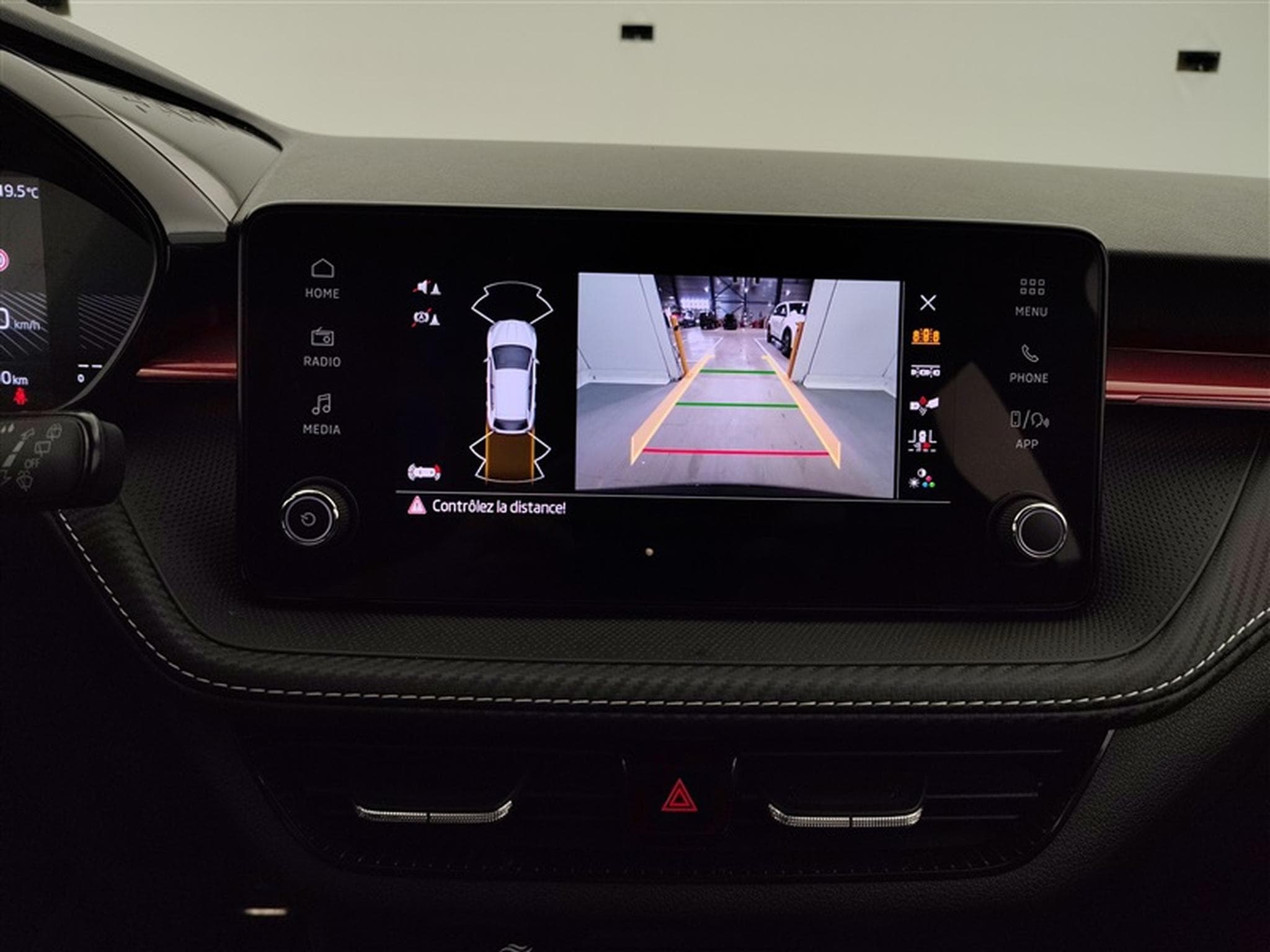 Skoda Fabia 1.0 TSI 115cv DSG MonteCarlo CARPLAY / FULL LED / PDC+CAMERA (2025) - Photo 17