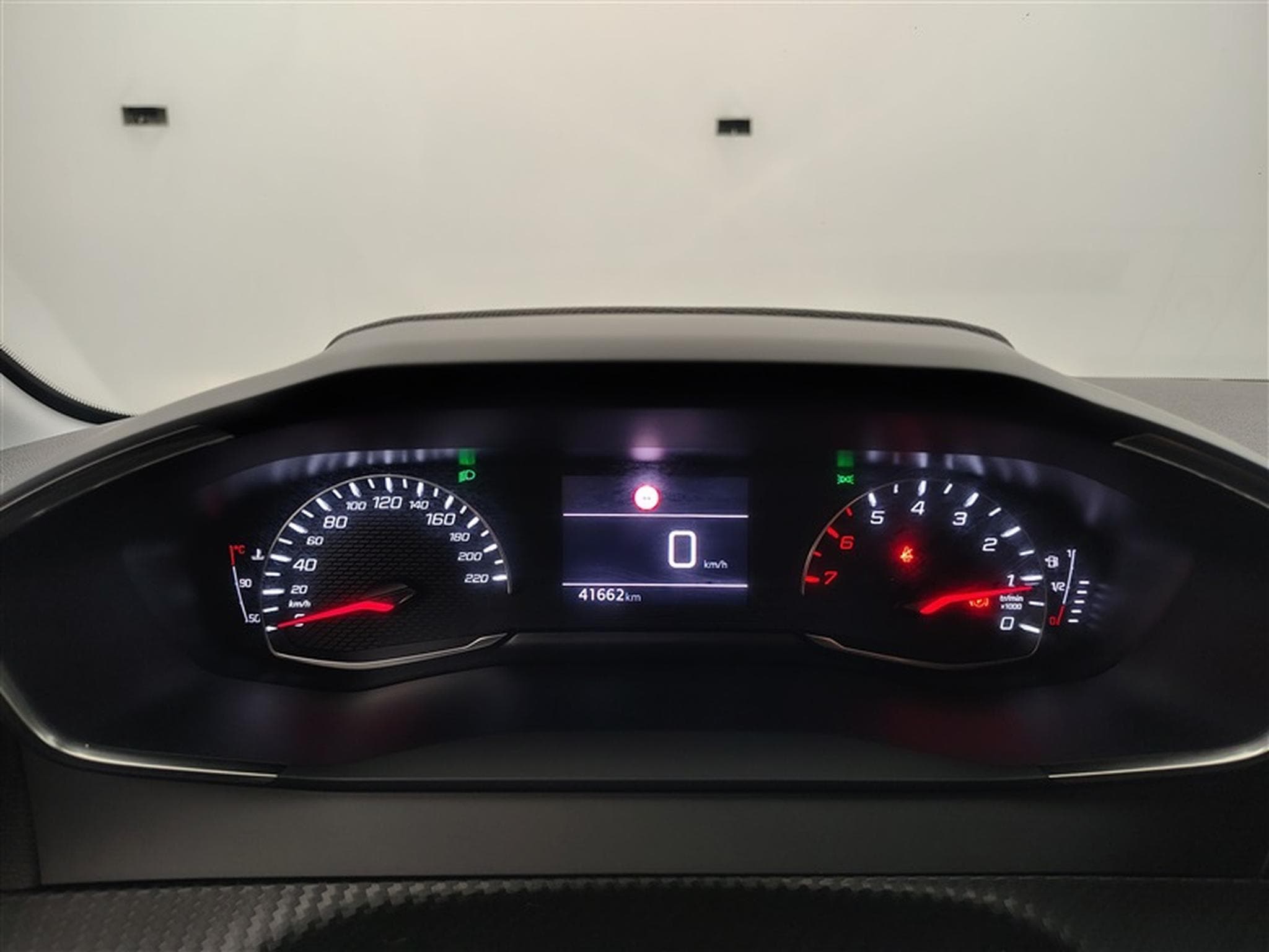 Peugeot 208 1.2i PureTech Active MIRRORLINK / PDC AR / JA 16" (2022) - Photo 10