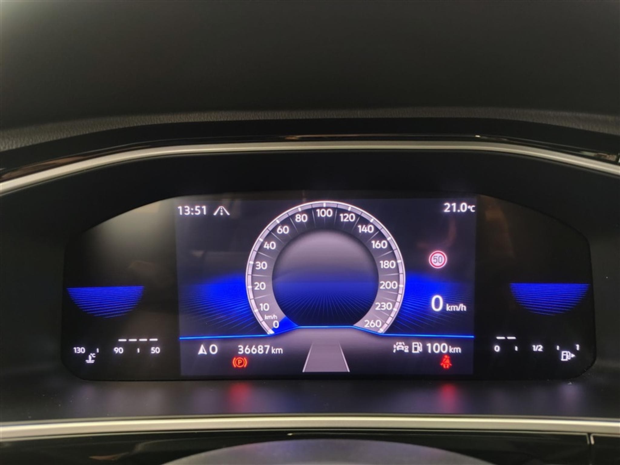 VW T-Roc 1.0 TSI 110Cv R-Line NAVI / CAMERA / FULL LED (2023) - Photo 10