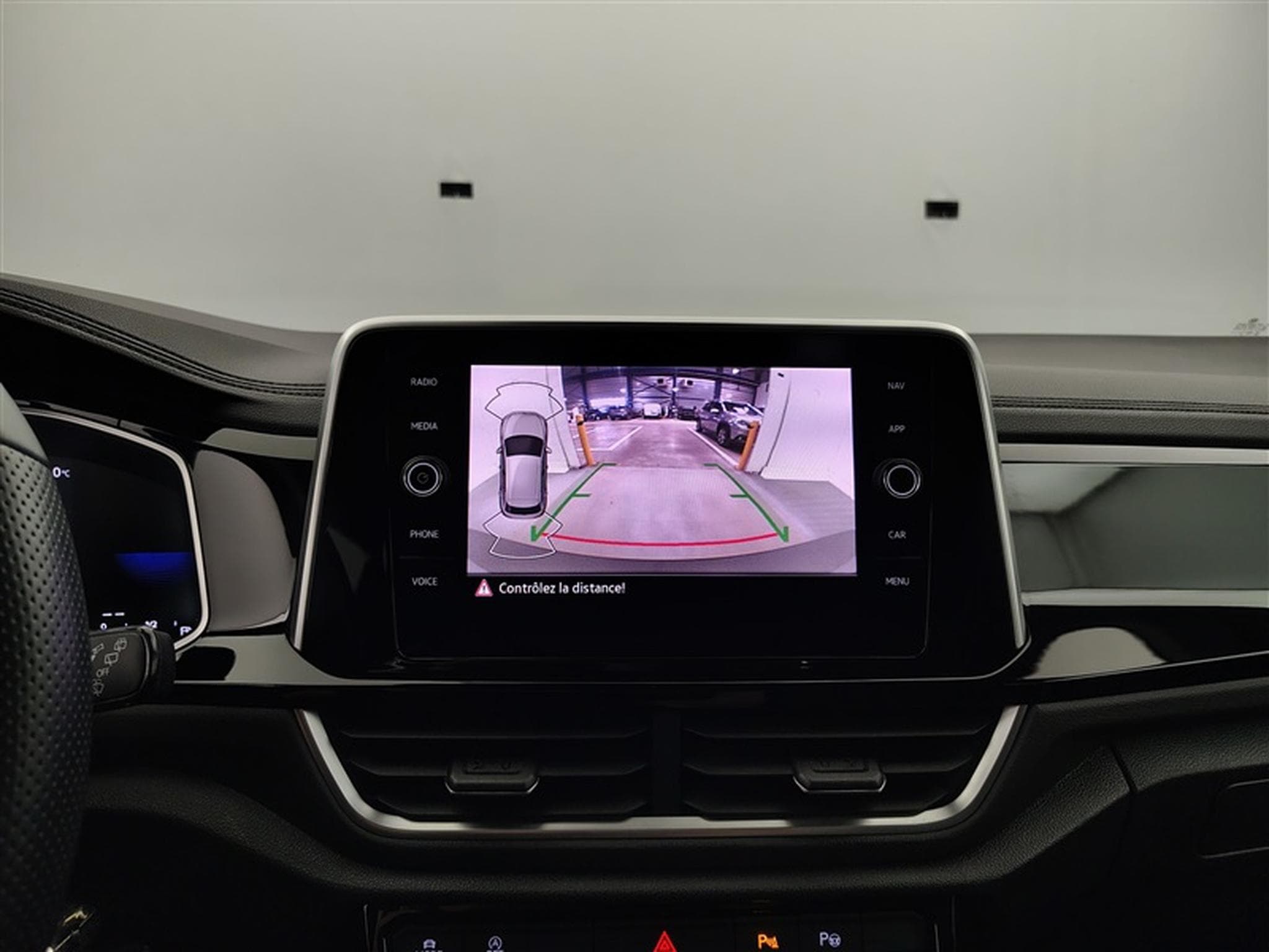VW T-Roc 1.0 TSI 110Cv R-Line NAVI / CAMERA / FULL LED (2023) - Photo 18