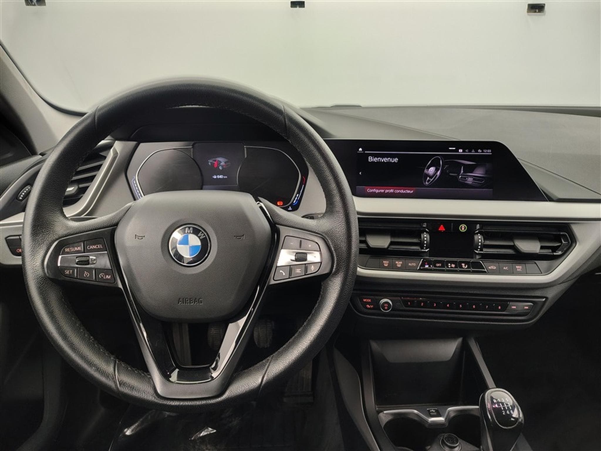 BMW 116 i NAVI / FULL LED / PDC AV-AR (2022) - Photo 9