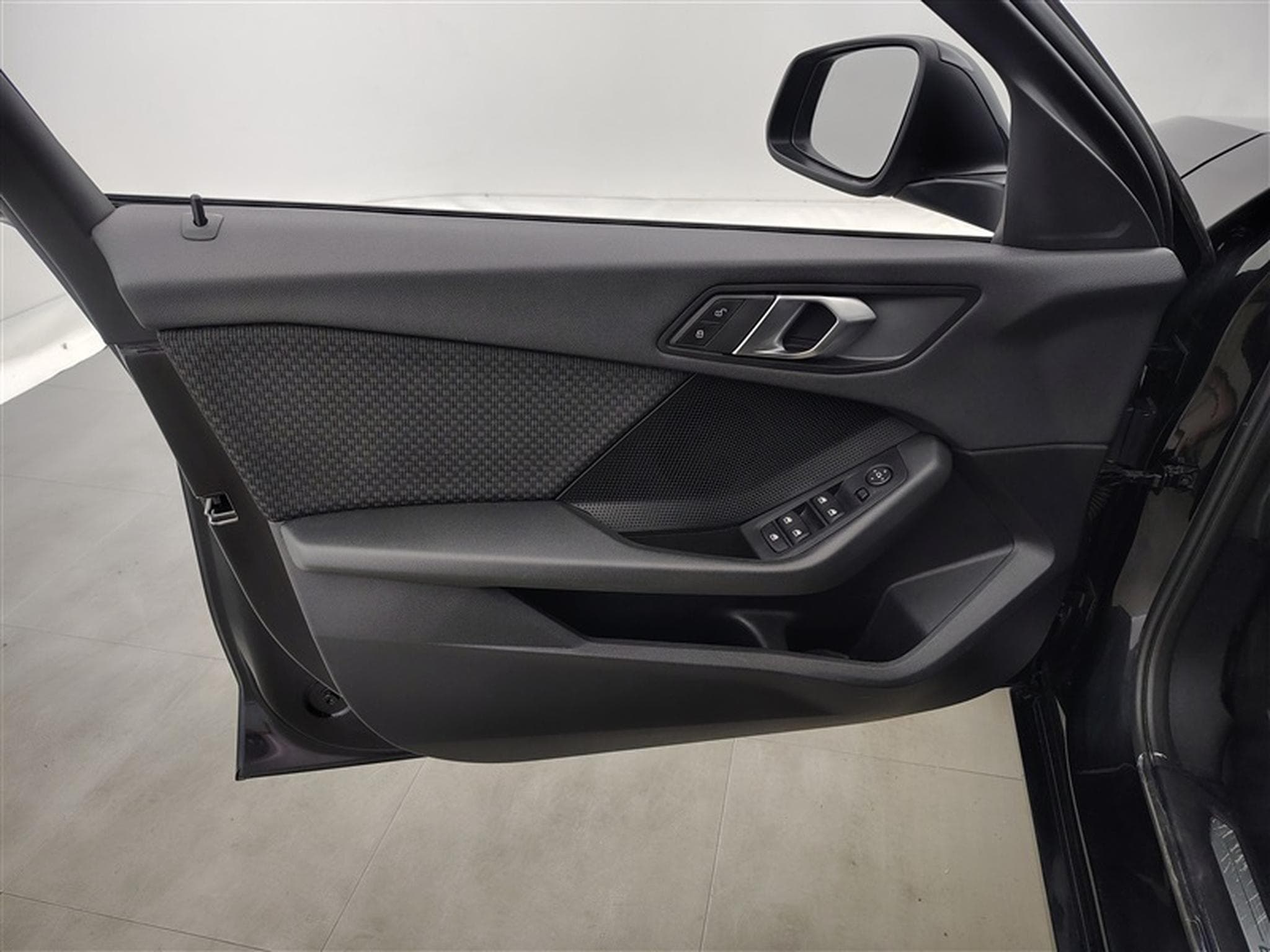 BMW 116 i NAVI / FULL LED / PDC AV-AR (2022) - Photo 17