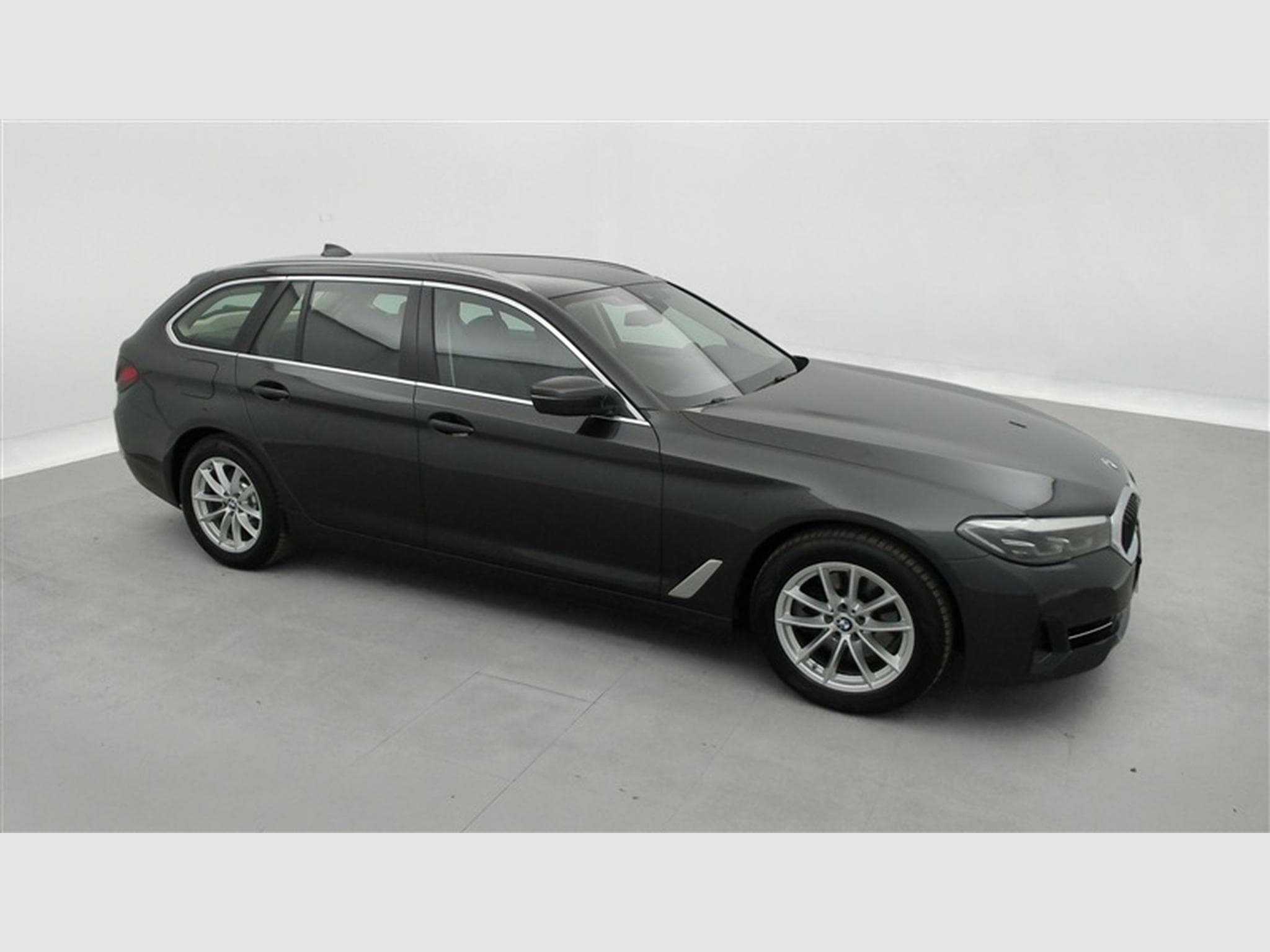 BMW 520 Touring 520iA MHEV/CUIR/NAVI/FULL LED/JA/PDC (2023) - Photo 25
