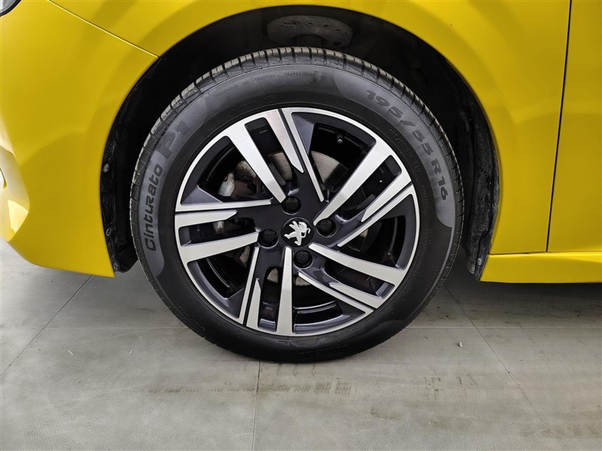 Peugeot 208 1.2i PureTech 100Cv EAT8 Style NAVI / FULL LED / PDC (2023) - Photo 6