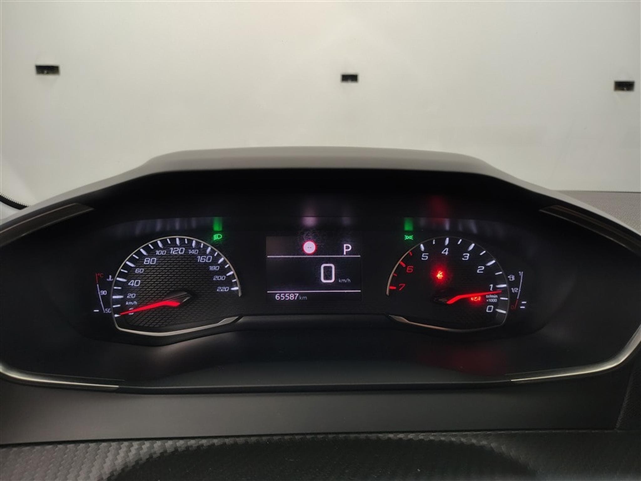 Peugeot 208 1.2i PureTech 100Cv EAT8 Style NAVI / FULL LED / PDC (2023) - Photo 10