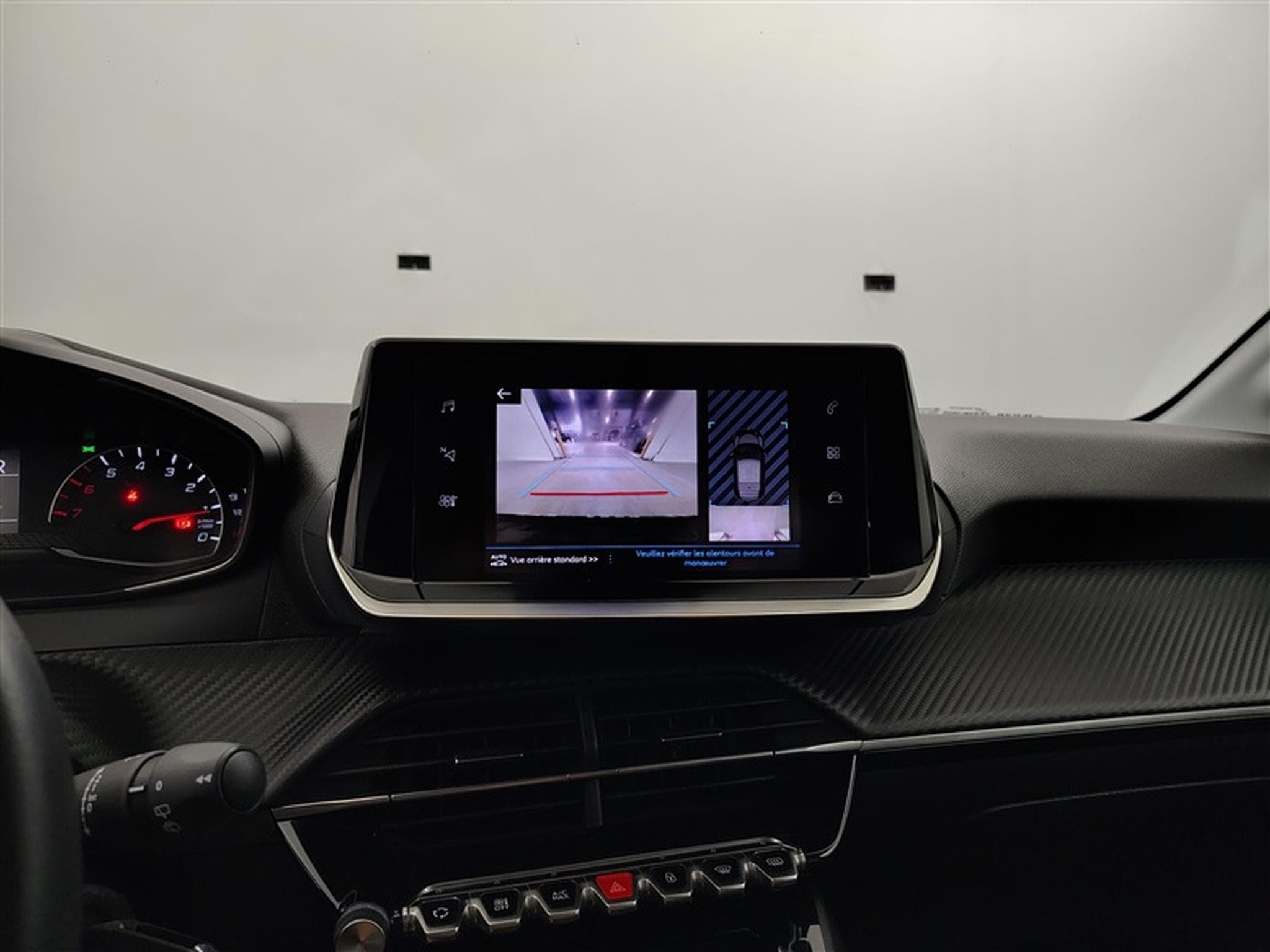 Peugeot 208 1.2i PureTech 100Cv EAT8 Style NAVI / FULL LED / PDC (2023) - Photo 17