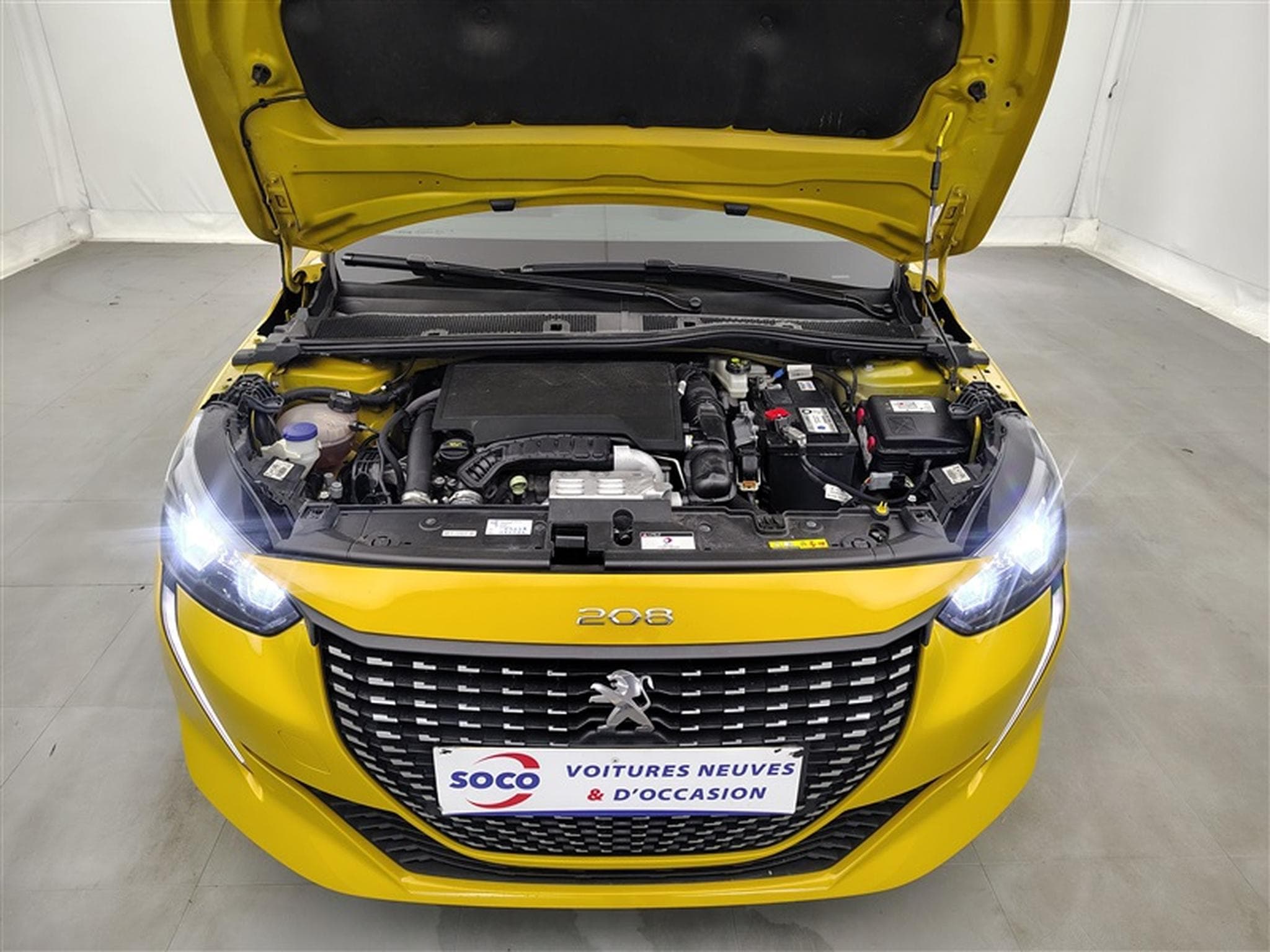 Peugeot 208 1.2i PureTech 100Cv EAT8 Style NAVI / FULL LED / PDC (2023) - Photo 18