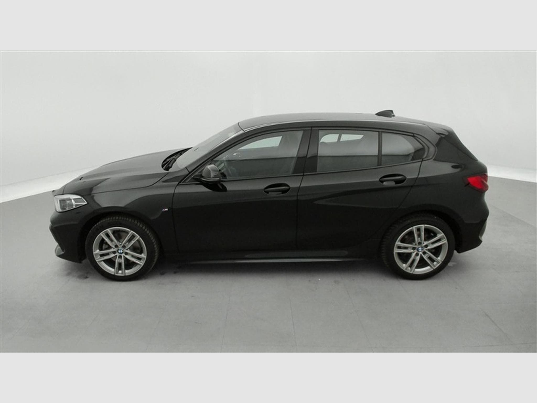 BMW 118 iA Pack M NAVI / FULL LED / S-CUIR (2023) - Photo 3
