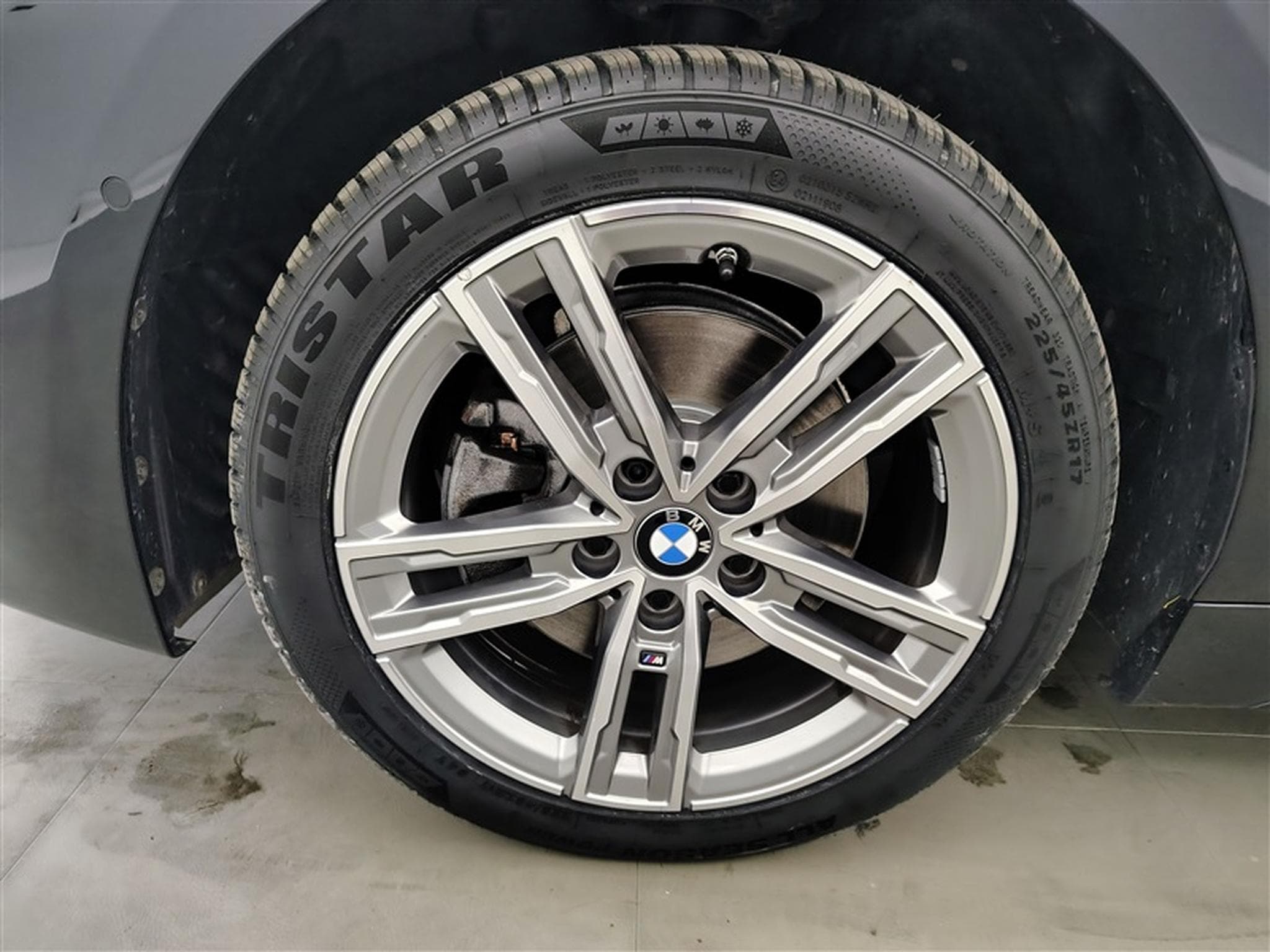BMW 118 iA Pack M NAVI / FULL LED / S-CUIR (2023) - Photo 6