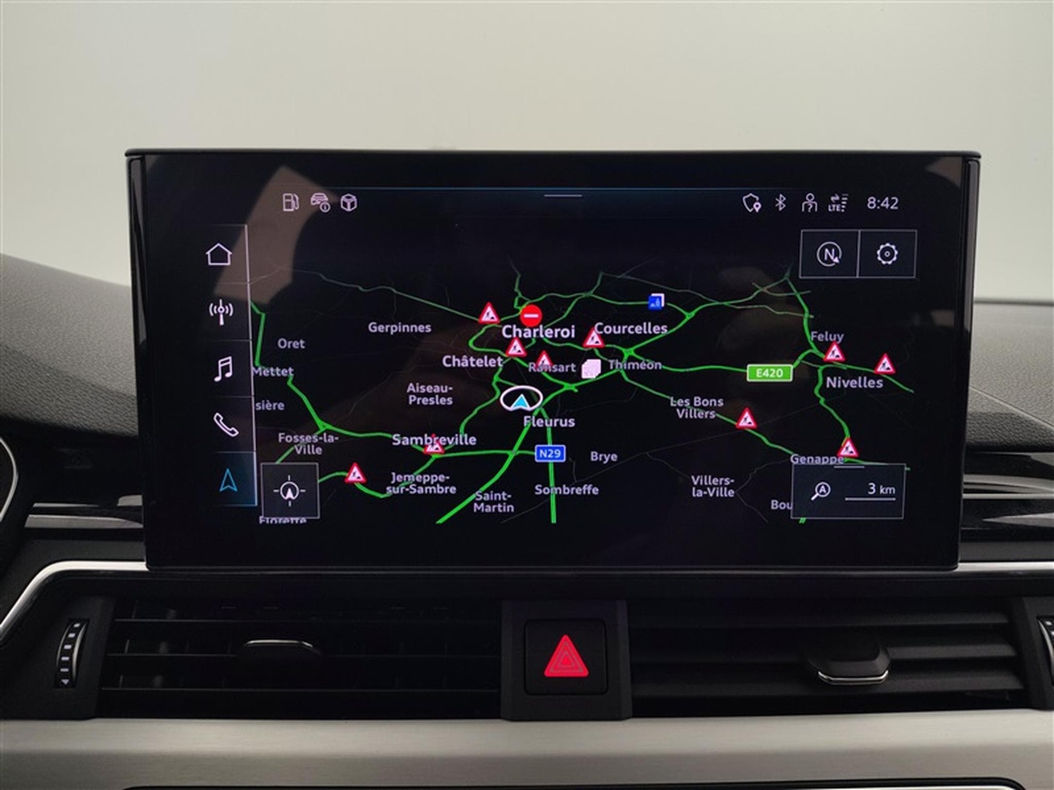 Audi A4 Avant 35 TFSI S-Line Competition S-Tronic Navi / Led / Pano (2024) - Photo 11