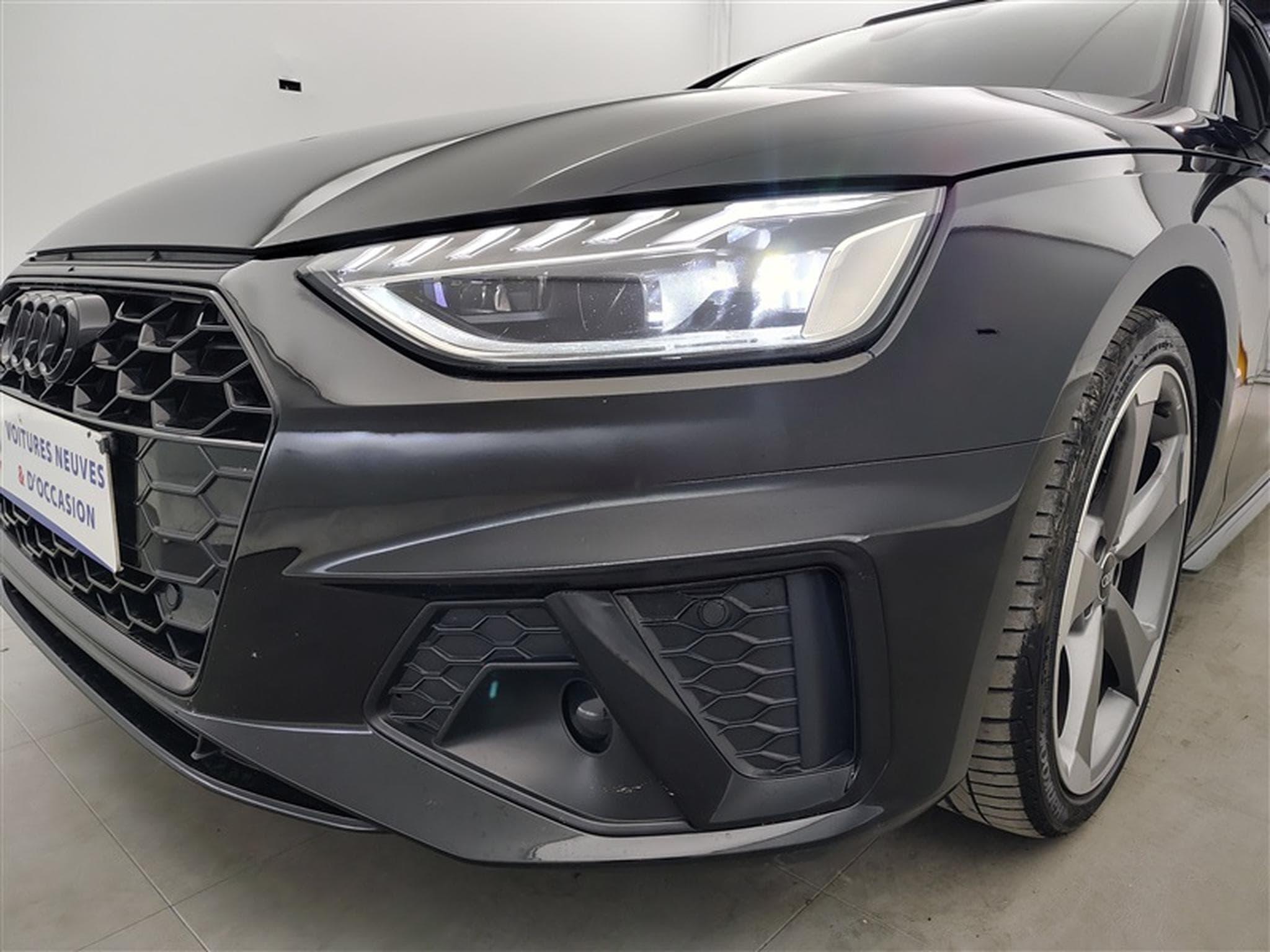 Audi A4 Avant 35 TFSI S-Line Competition S-Tronic Navi / Led / Pano (2024) - Photo 15