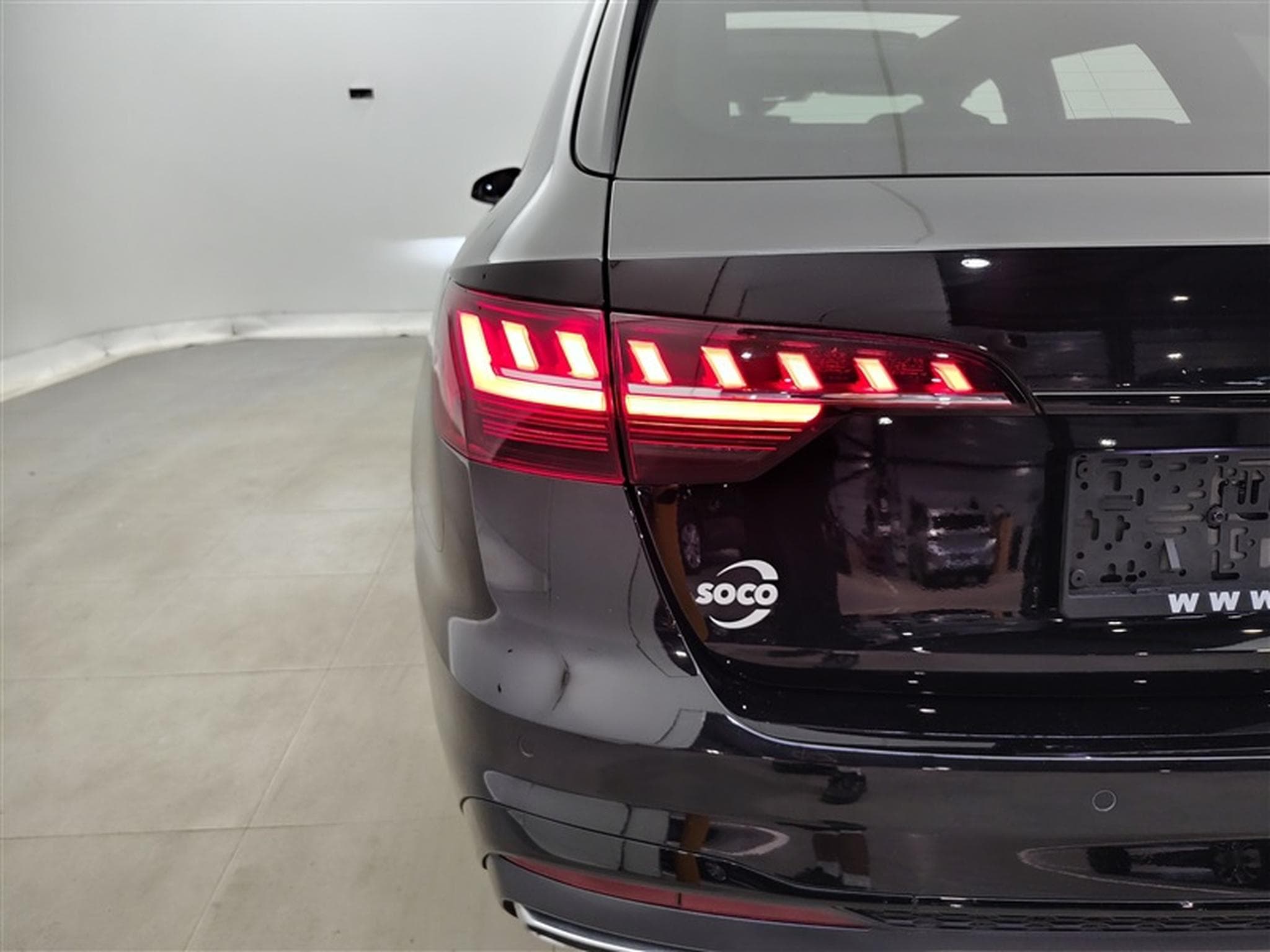 Audi A4 Avant 35 TFSI S-Line Competition S-Tronic Navi / Led / Pano (2024) - Photo 16