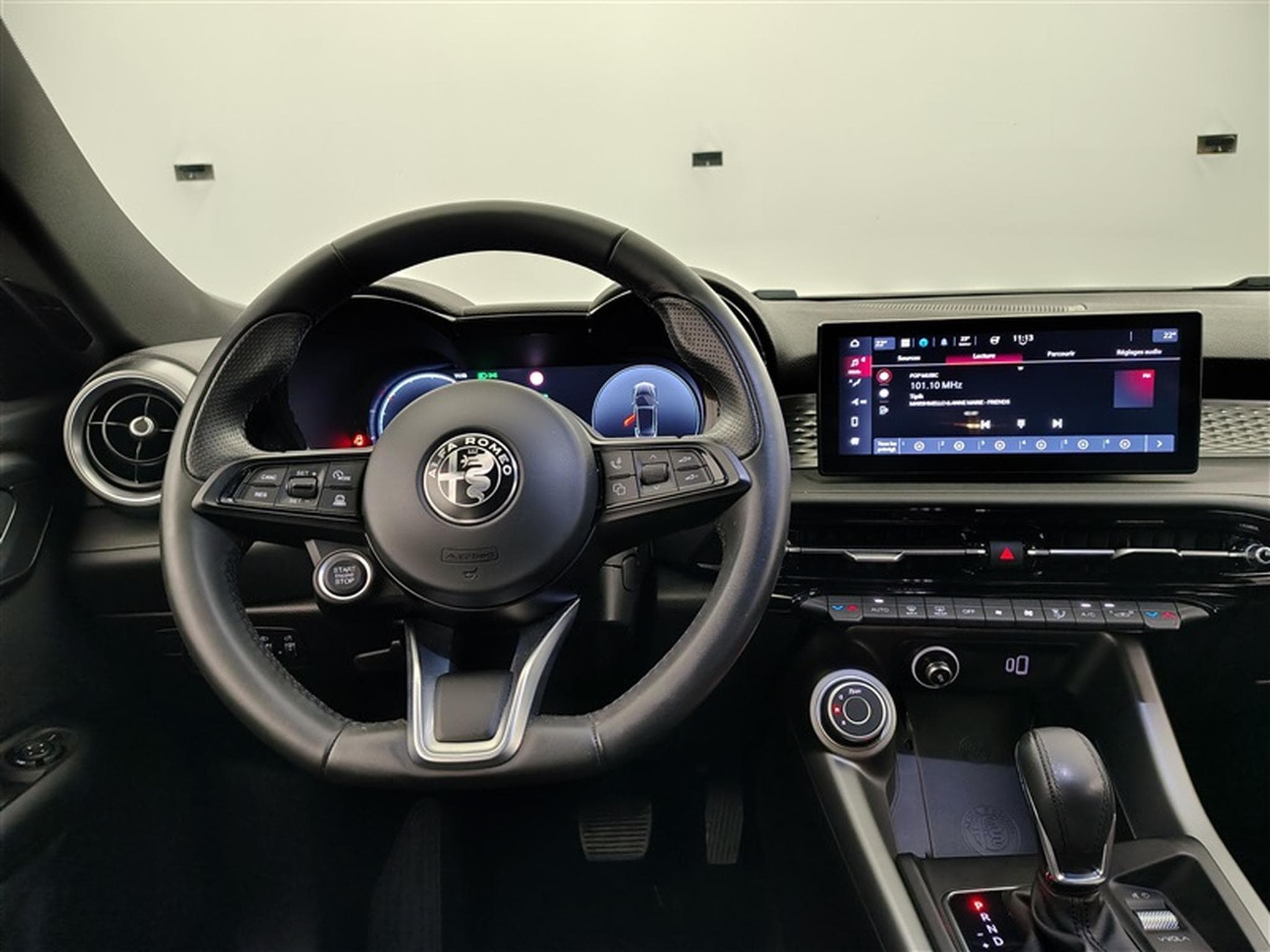 Alfa-Romeo Tonale 1.5 MHEV Sprint (2023) - Photo 9