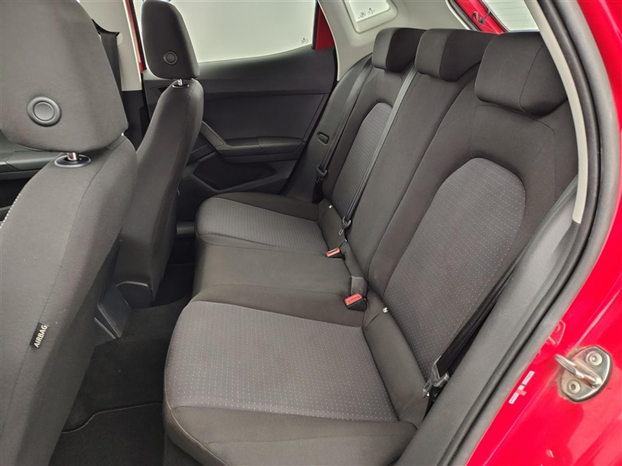 Seat Ibiza 1.0 TSI 110cv Style APP CONNECT / FULL LED / PDC AR / JA 15" (2023) - Photo 13