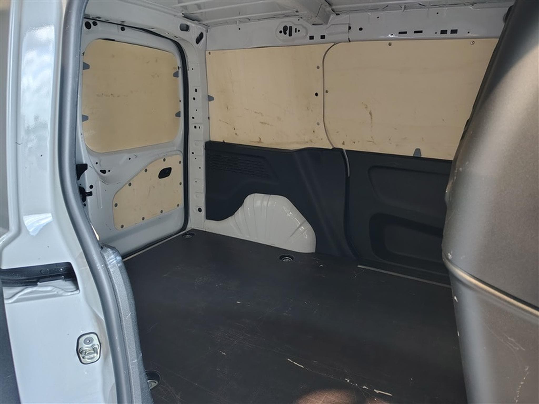 Citroen Berlingo 1.2 PureTech M Light S/S (EU6.4) (2023) - Photo 13
