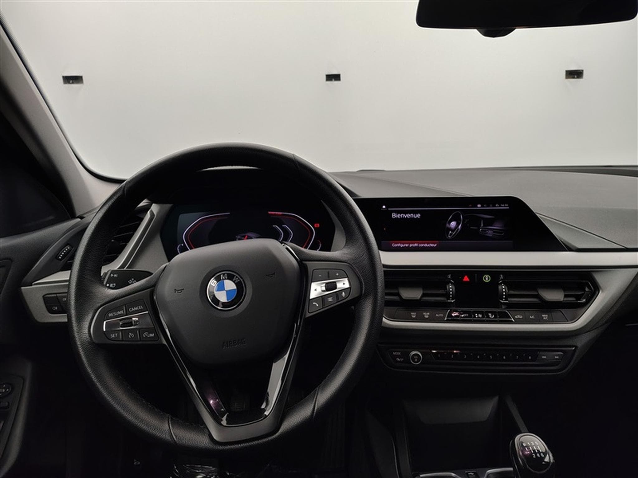 BMW 116 d  NAVI / FULL LED / PDC AV-AR (2023) - Photo 8