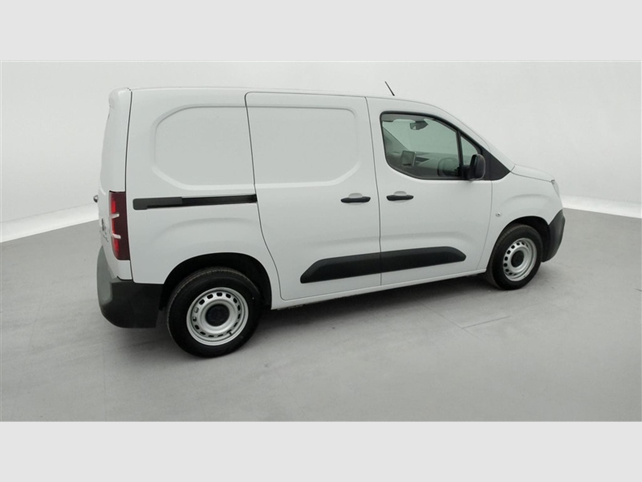 Citroen Berlingo 1.2 PureTech M Light S/S (EU6.4) (2023) - Photo 25