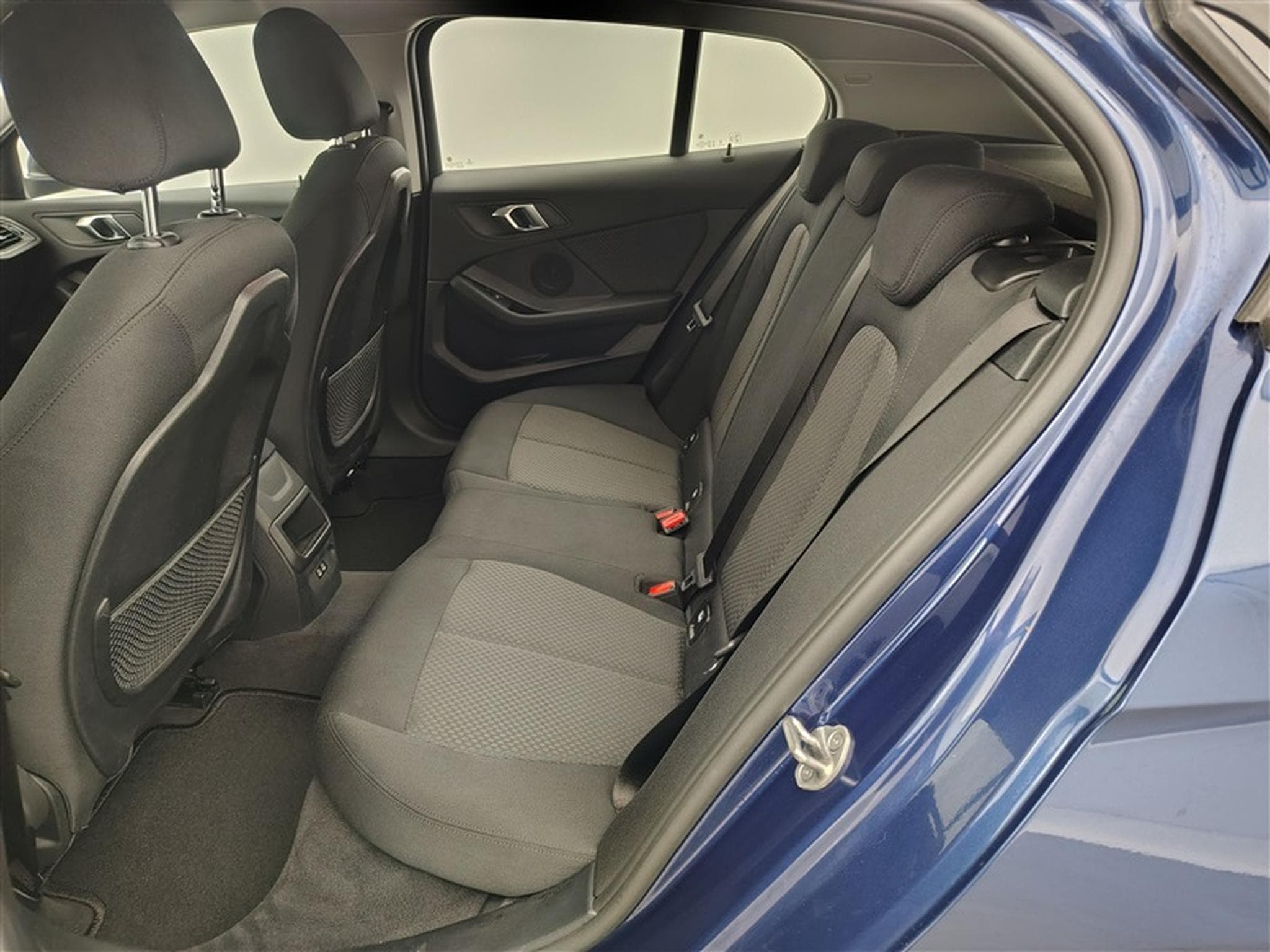 BMW 116 d  NAVI / FULL LED / PDC AV-AR (2023) - Photo 12
