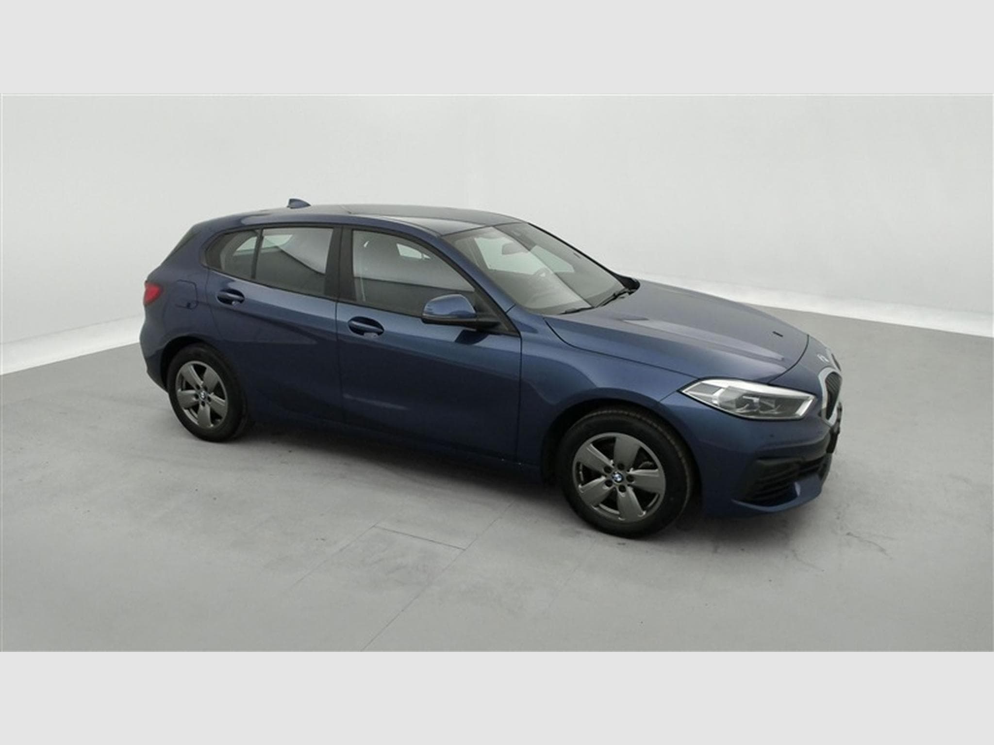 BMW 116 d  NAVI / FULL LED / PDC AV-AR (2023) - Photo 22