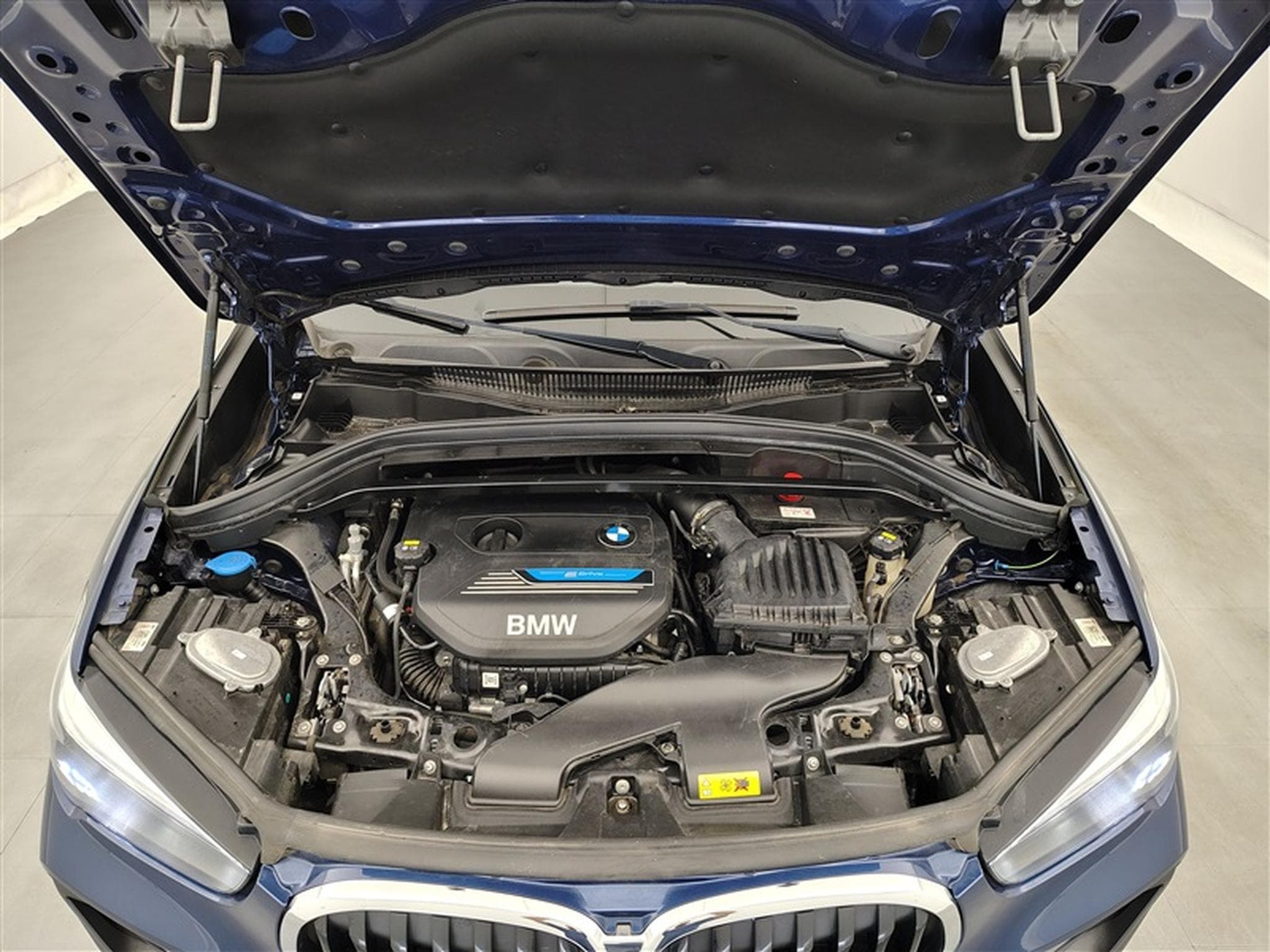 BMW X1 PHEV 1.5iA xDrive25e NAVI / FULL LED / CUIR / HUD (2022) - Photo 20