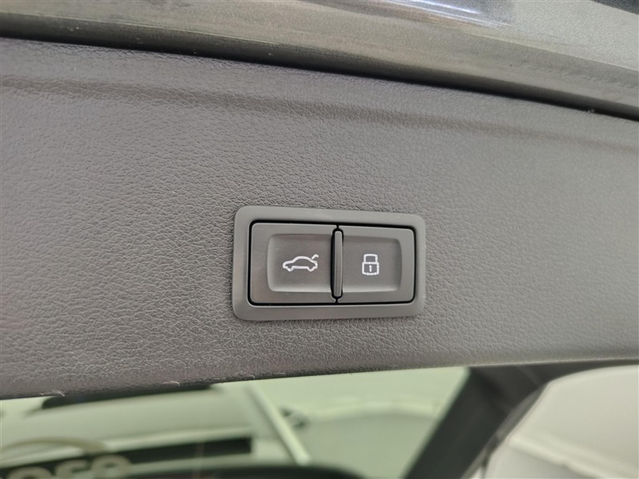 Audi A4 35 TFSI S tronic S-LINE/S-CUIR/NAVI/TO PANO/FULL LED (2023) - Photo 20