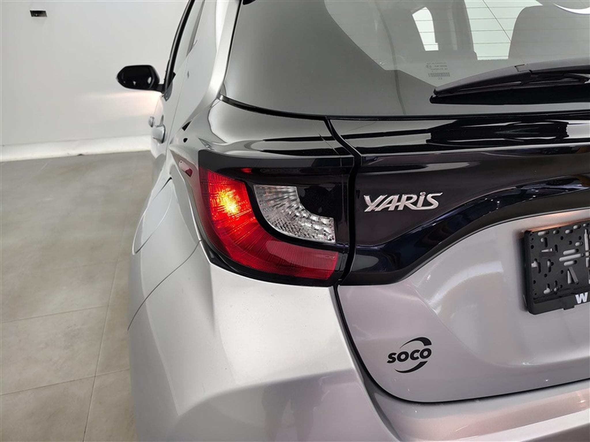 Toyota Yaris 1.5i VVT-i Hybrid E-CVT CARPLAY / CLIM (2025) - Photo 16