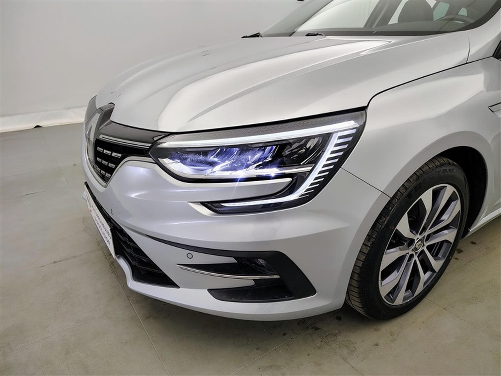Renault Megane 1.33 TCe Techno EDC Navi / Led / PDC av+ar (2024) - Photo 15