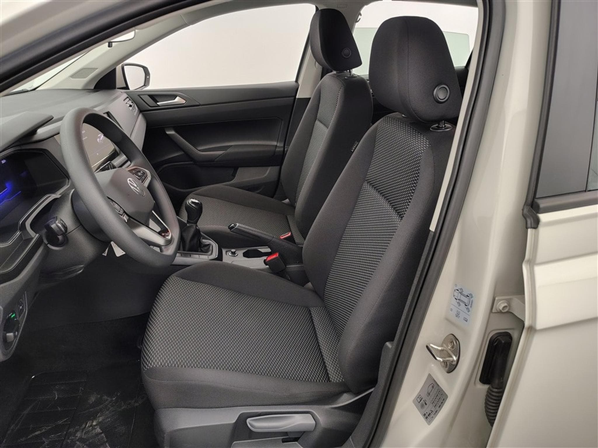 VW Polo 1.0 MPI  Carplay / Led / PDC av+ar (2024) - Photo 7