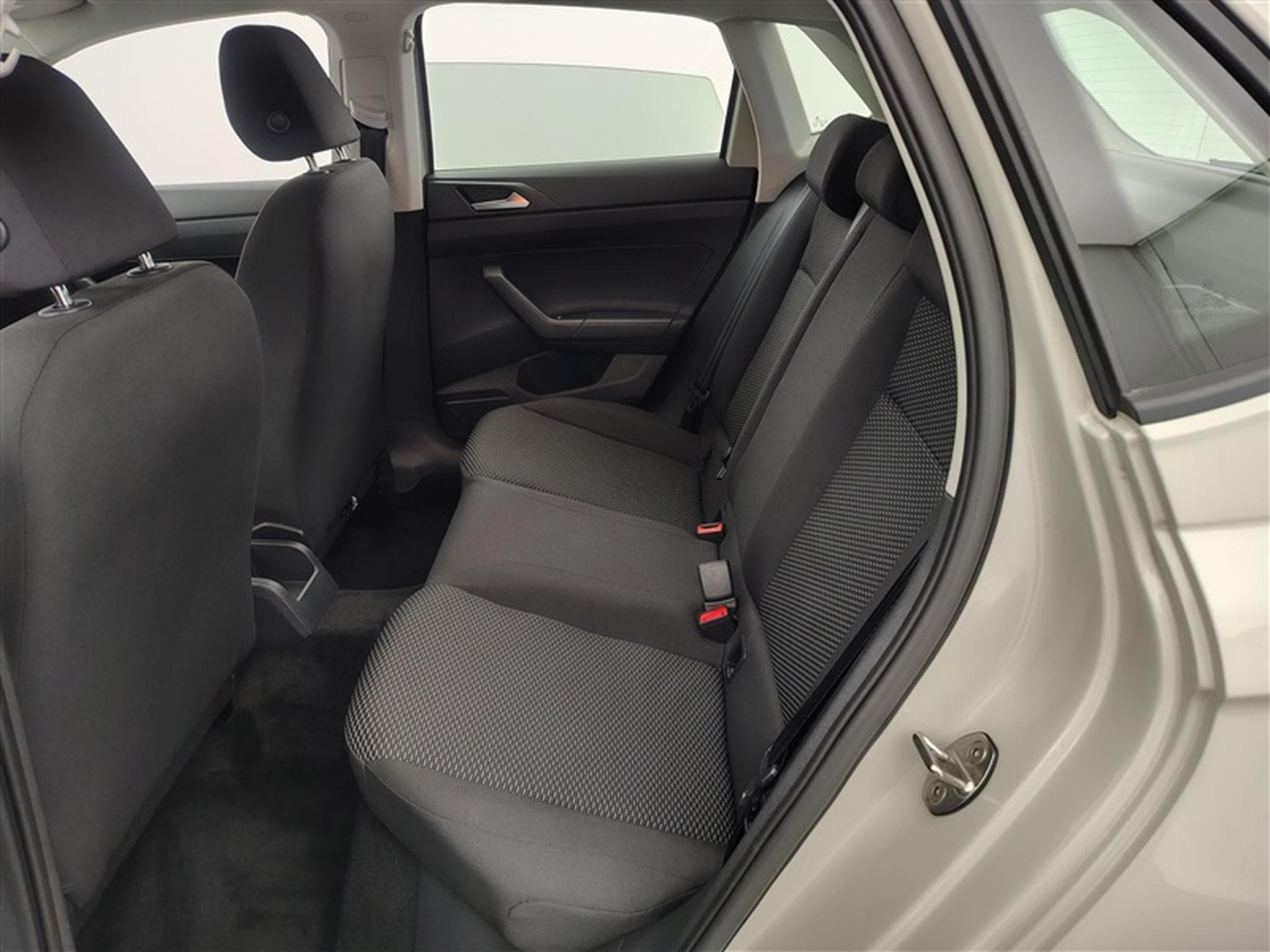 VW Polo 1.0 MPI  Carplay / Led / PDC av+ar (2024) - Photo 13