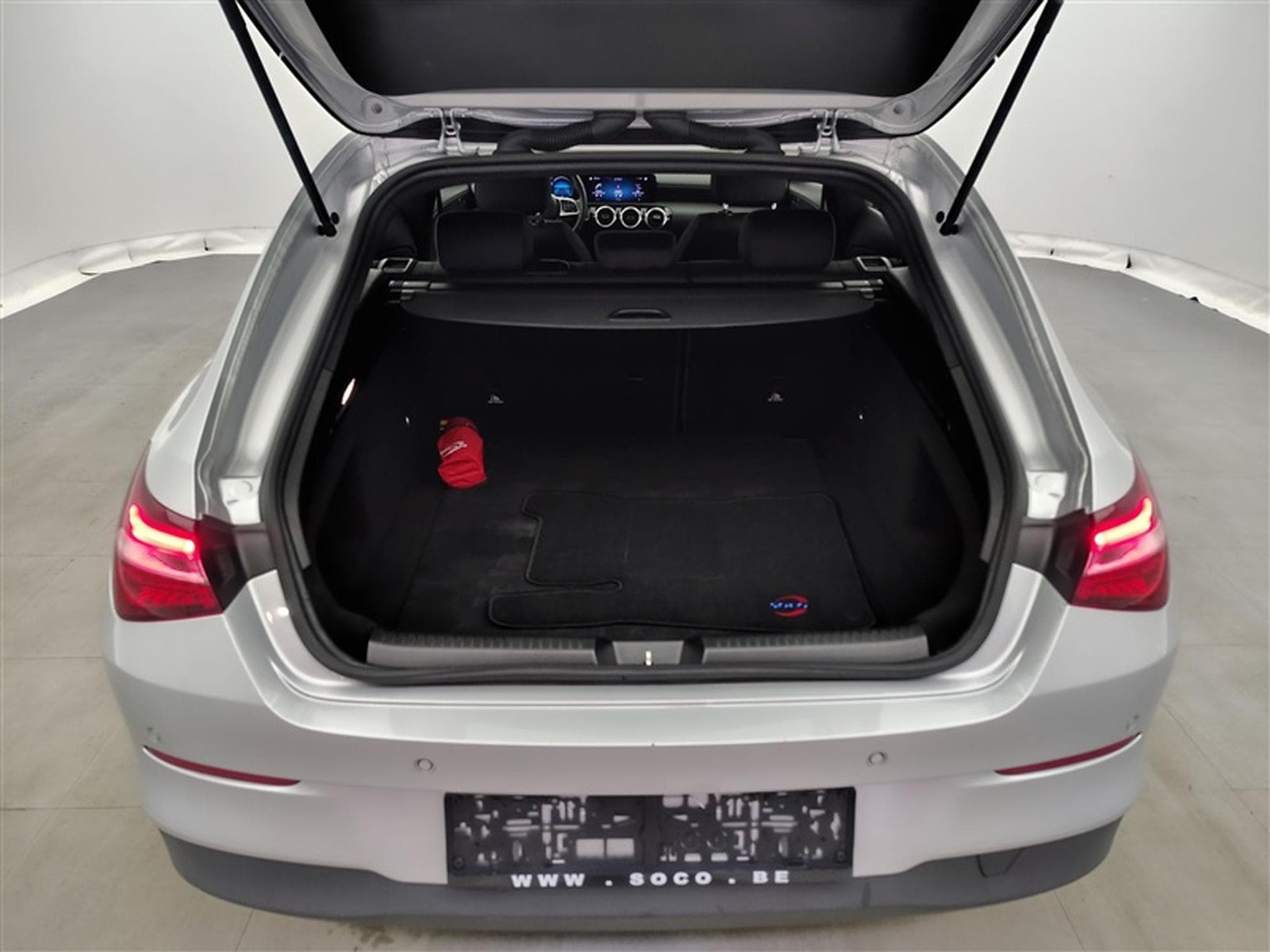 Mercedes CLA 180 SB CLA180d Business NAVI / CAMERA / PDC AV+AR / JA 16" (2022) - Photo 14