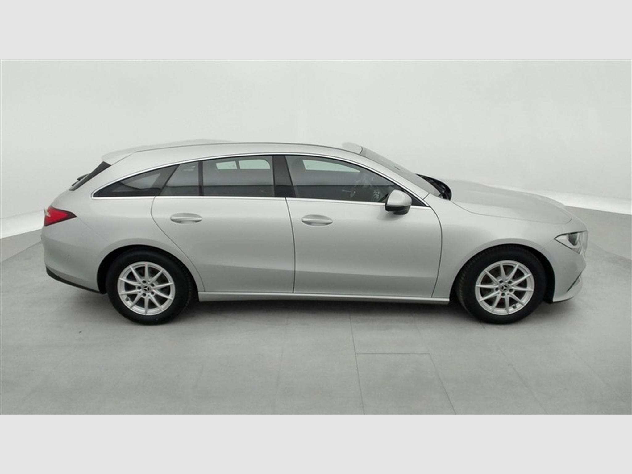 Mercedes CLA 180 SB CLA180d Business NAVI / CAMERA / PDC AV+AR / JA 16" (2022) - Photo 23