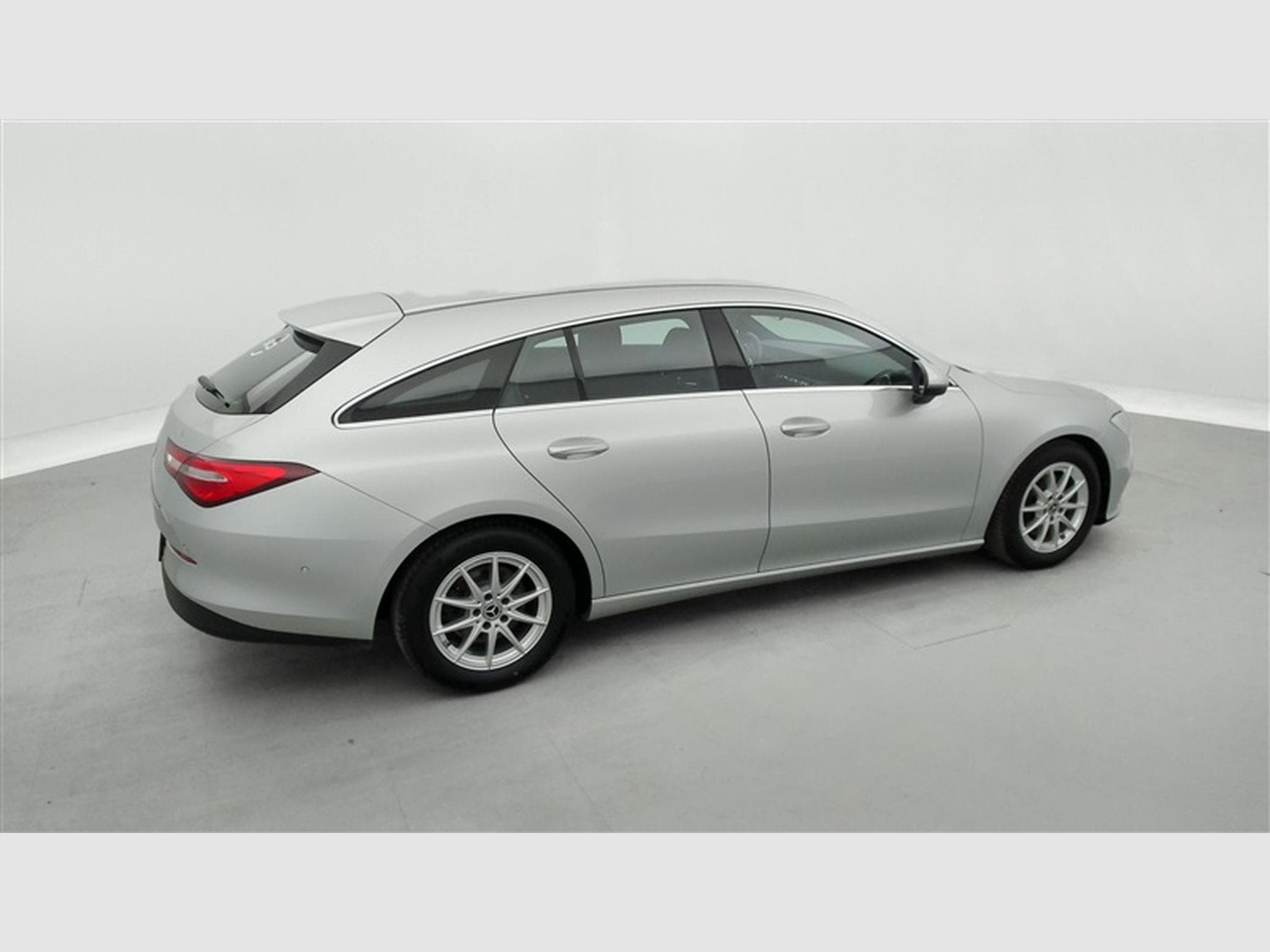 Mercedes CLA 180 SB CLA180d Business NAVI / CAMERA / PDC AV+AR / JA 16" (2022) - Photo 24