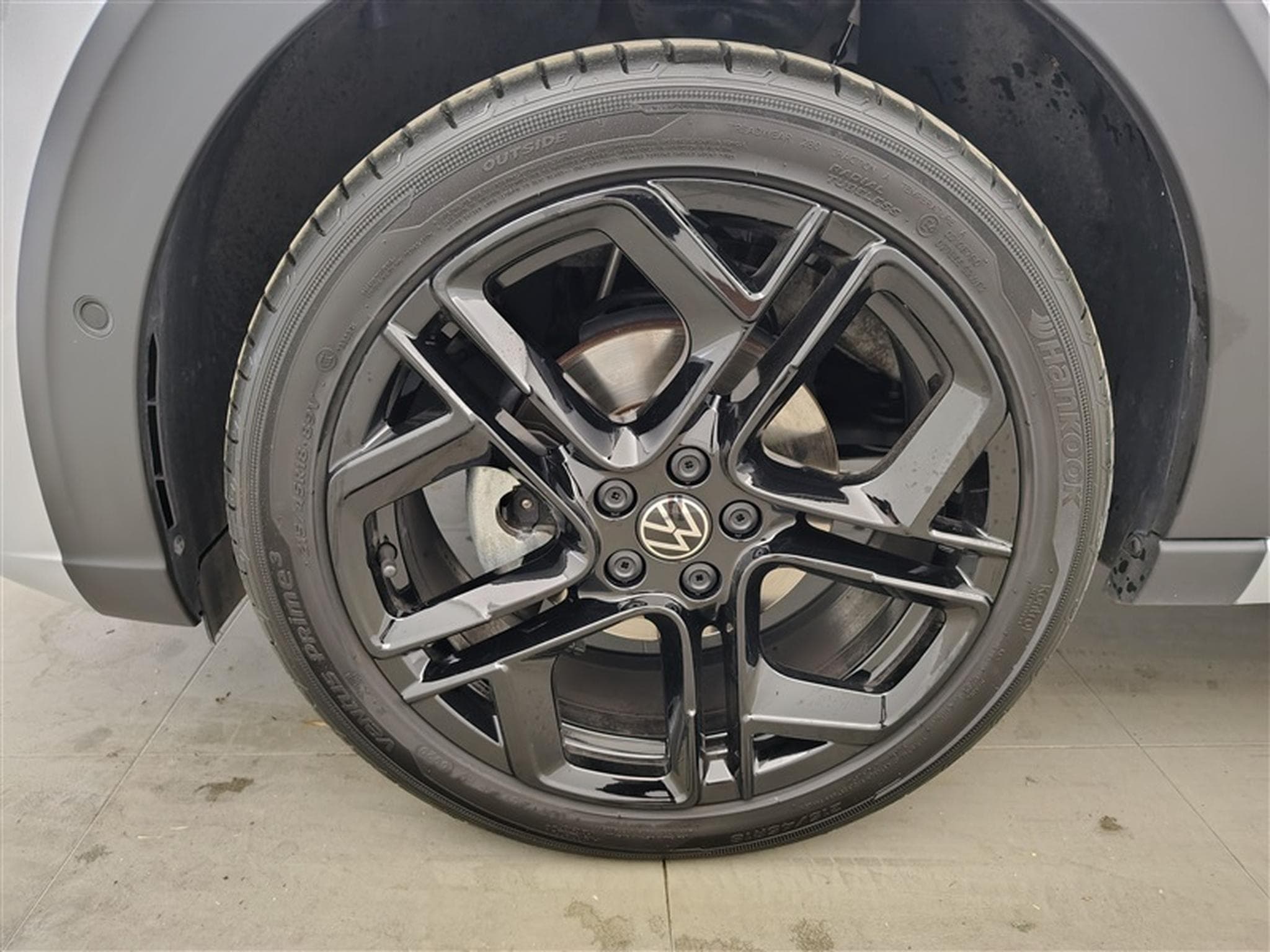 VW Taigo 1.0 TSI 115cv DSG R-Line NAVI / CARPLAY / CAMERA (2025) - Photo 6