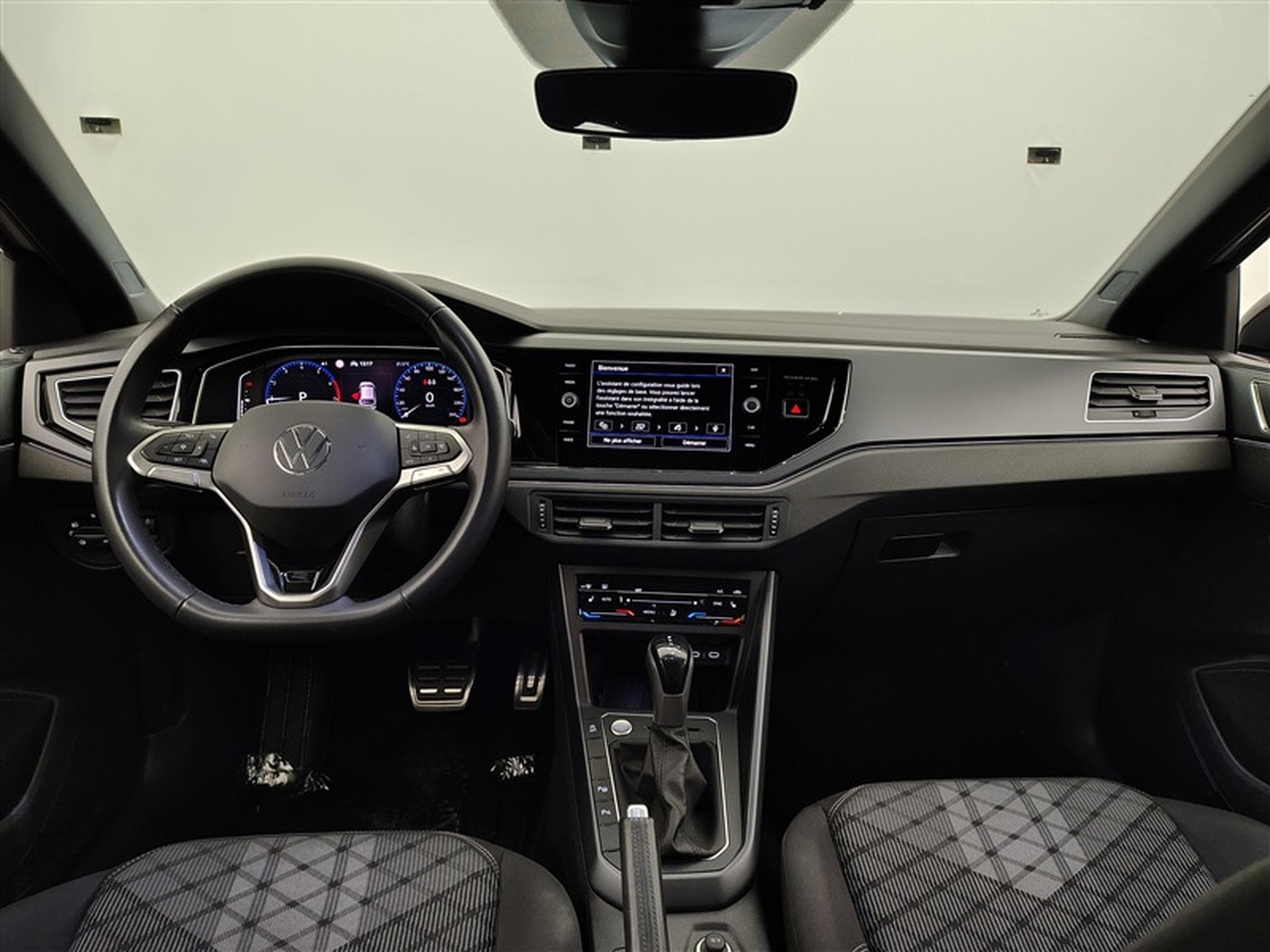 VW Taigo 1.0 TSI 115cv DSG R-Line NAVI / CARPLAY / CAMERA (2025) - Photo 8