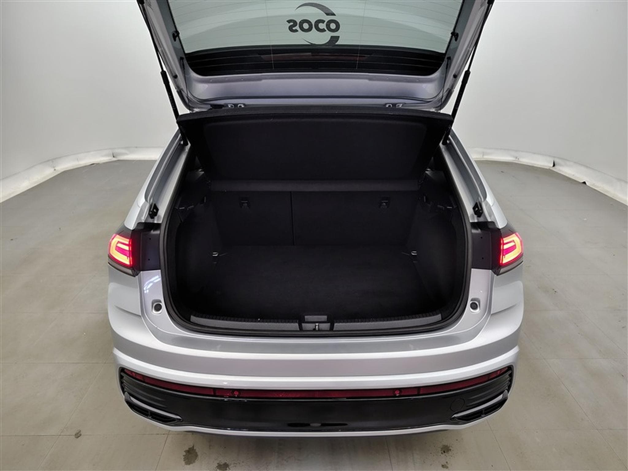 VW Taigo 1.0 TSI 115cv DSG R-Line NAVI / CARPLAY / CAMERA (2025) - Photo 14