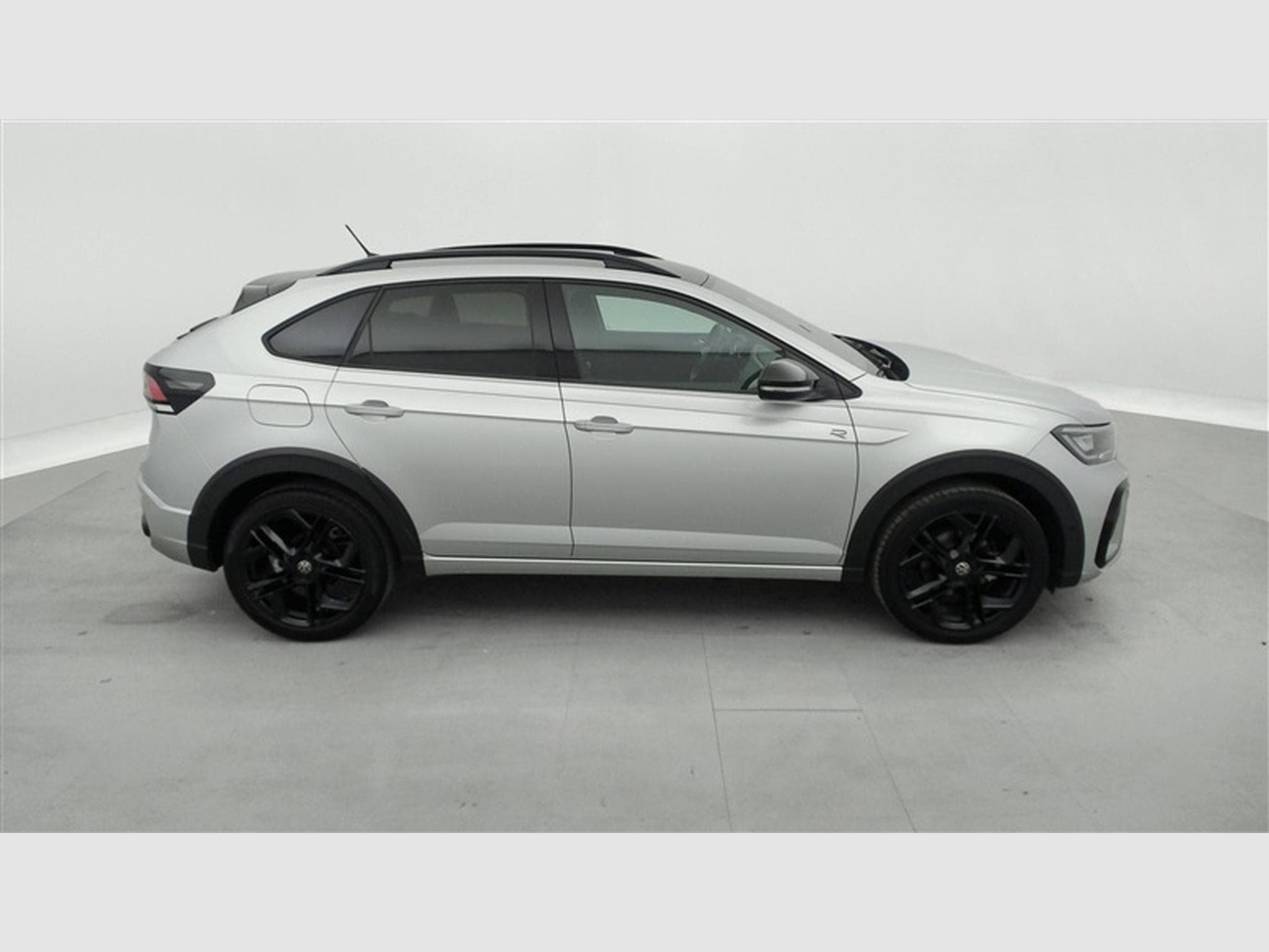 VW Taigo 1.0 TSI 115cv DSG R-Line NAVI / CARPLAY / CAMERA (2025) - Photo 24