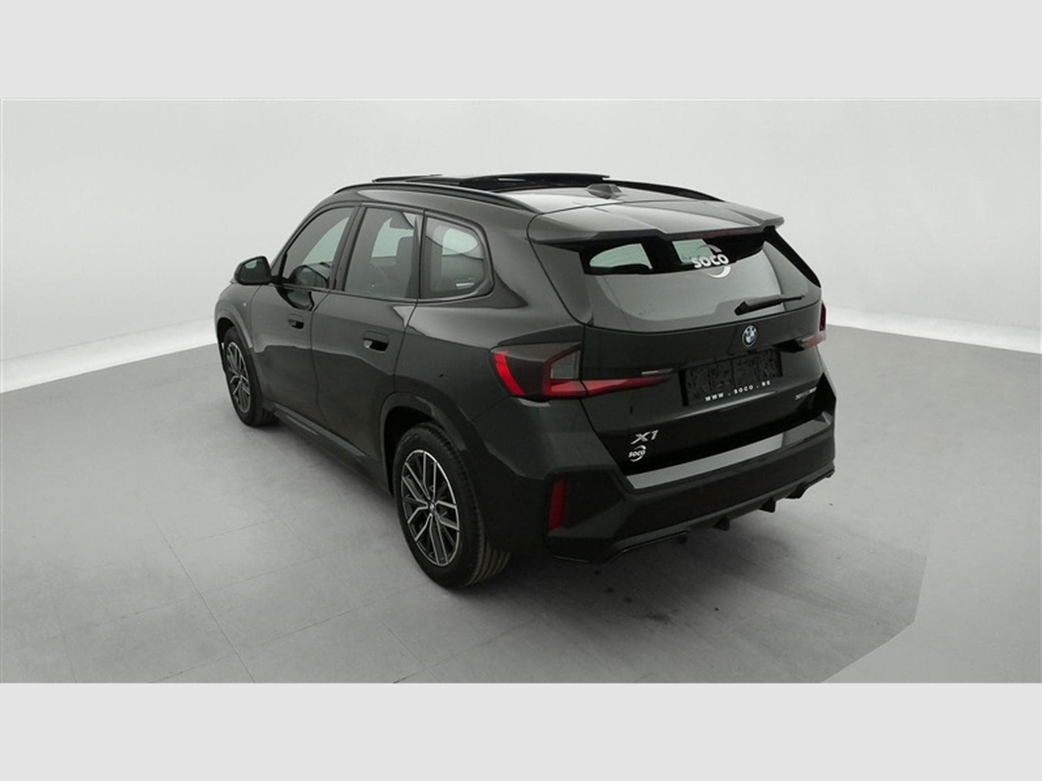 BMW X1 1.5iA sDrive18 Pack M NAVI / FULL LED / PANO / JA 18 (2025) - Photo 2