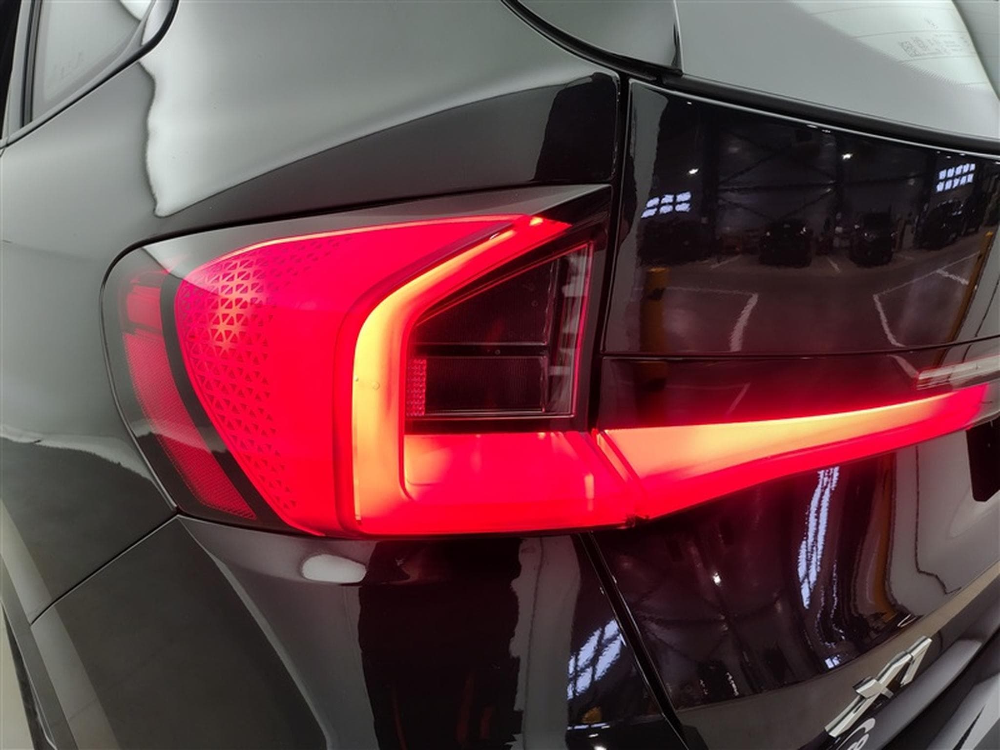 BMW X1 1.5iA sDrive18 Pack M NAVI / FULL LED / PANO / JA 18 (2025) - Photo 16