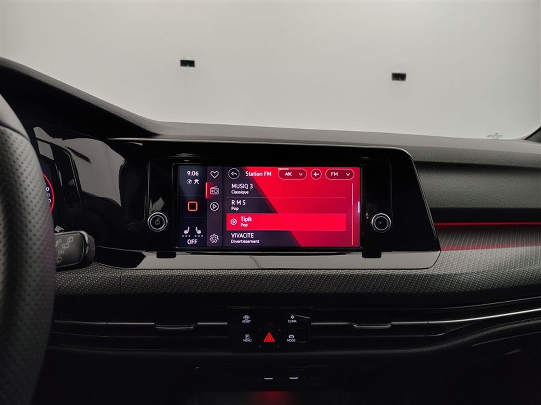 VW Golf 1.5 TSi 130Cv R-Line CARPLAY / FULL LED / ALU18" (2024) - Photo 11