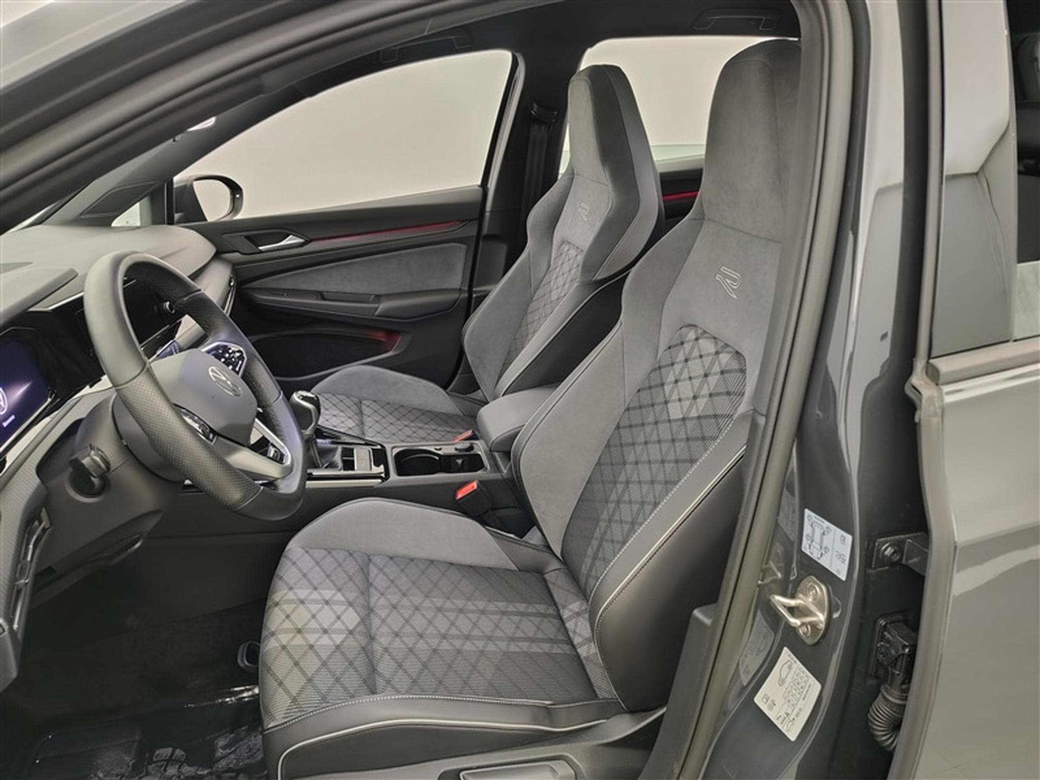 VW Golf 1.5 TSi 130Cv R-Line CARPLAY / FULL LED / ALU18" (2024) - Photo 7