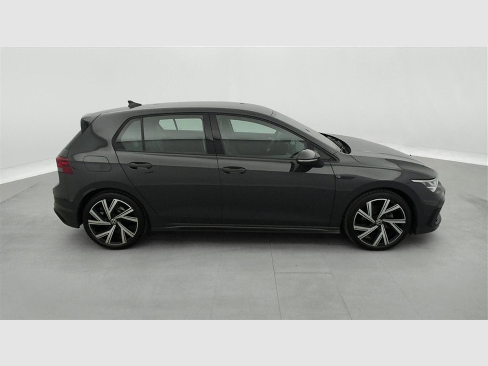 VW Golf 1.5 TSi 130Cv R-Line CARPLAY / FULL LED / ALU18" (2024) - Photo 24