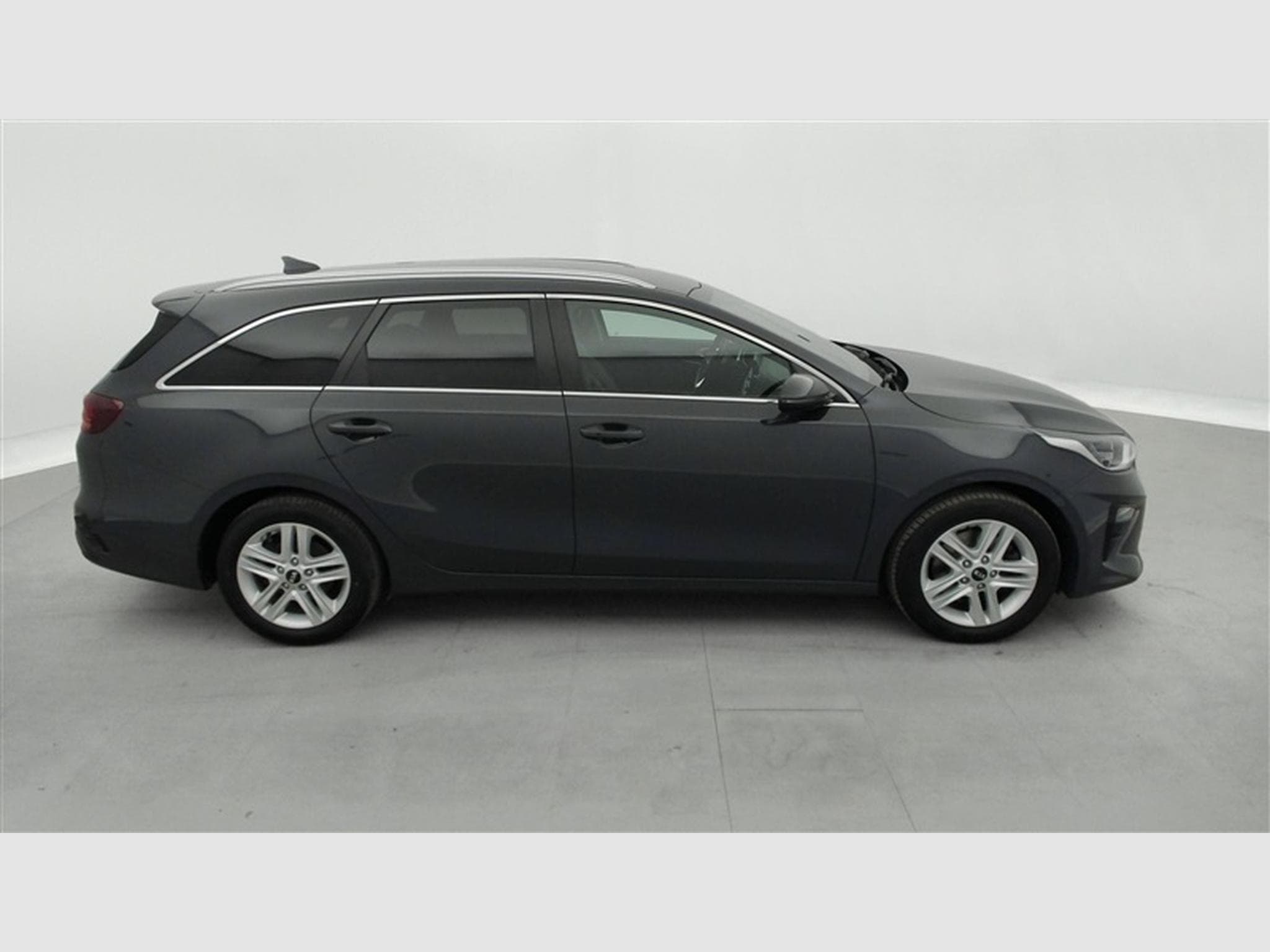 Kia Ceed Sw Ceed SW 1.6 CRDi More ISG / NAVI / APPS CONNECT / CAMERA (2021) - Photo 25