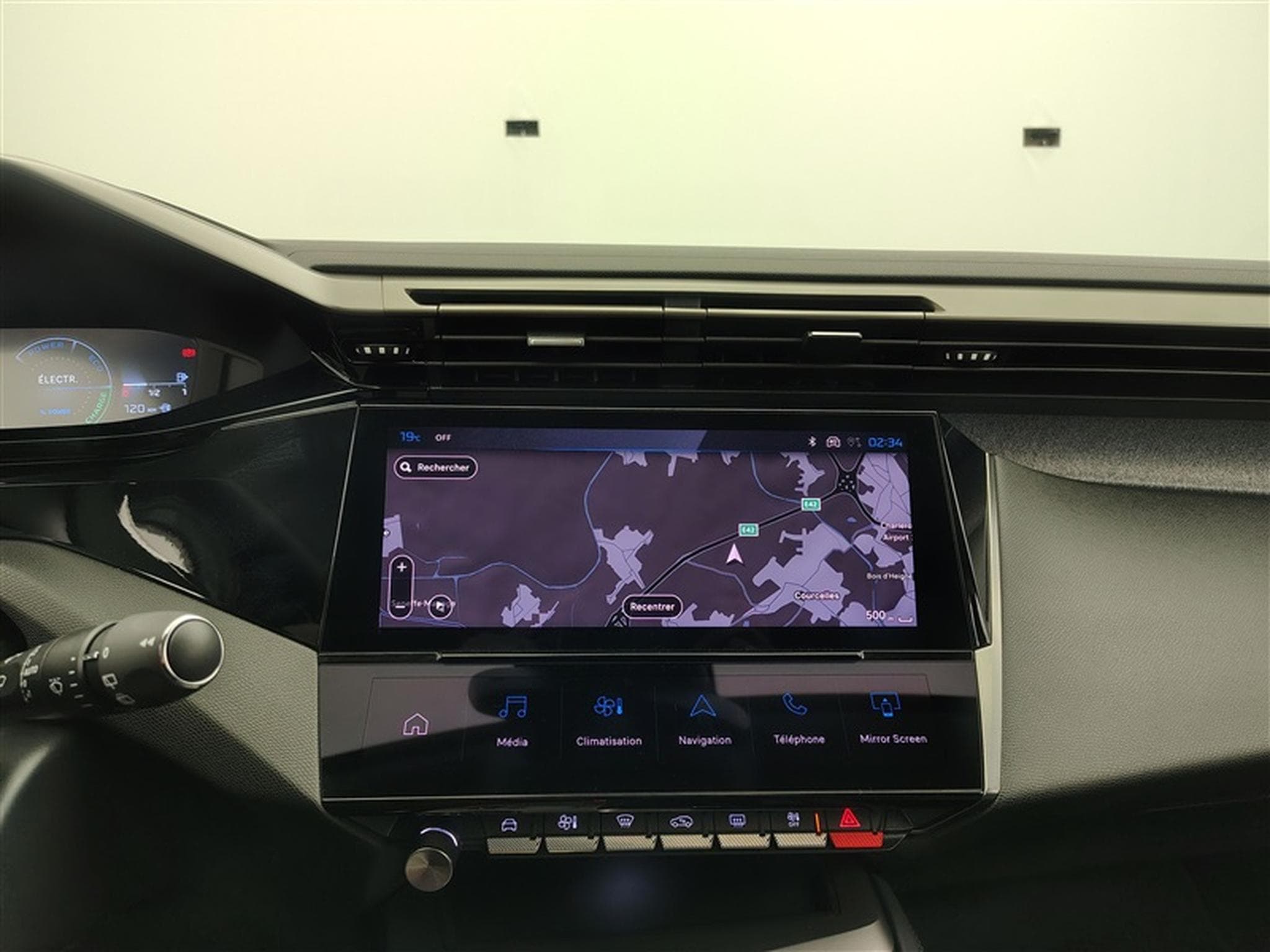 Peugeot 308 1.6 Hybrid Allure S&S GPS/CAMERA/PDC/ACC/JA 17" (2023) - Photo 11