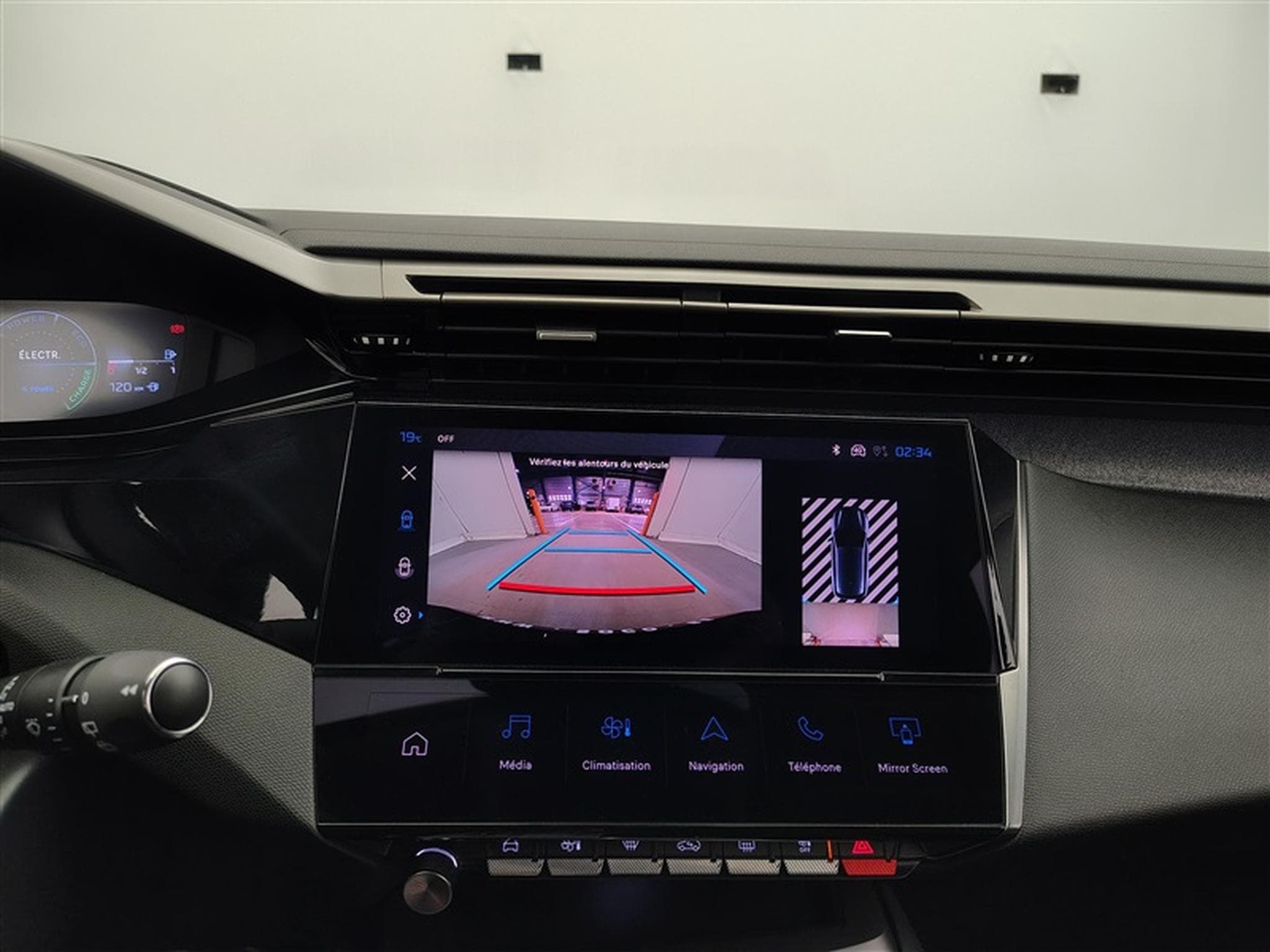 Peugeot 308 1.6 Hybrid Allure S&S GPS/CAMERA/PDC/ACC/JA 17" (2023) - Photo 17