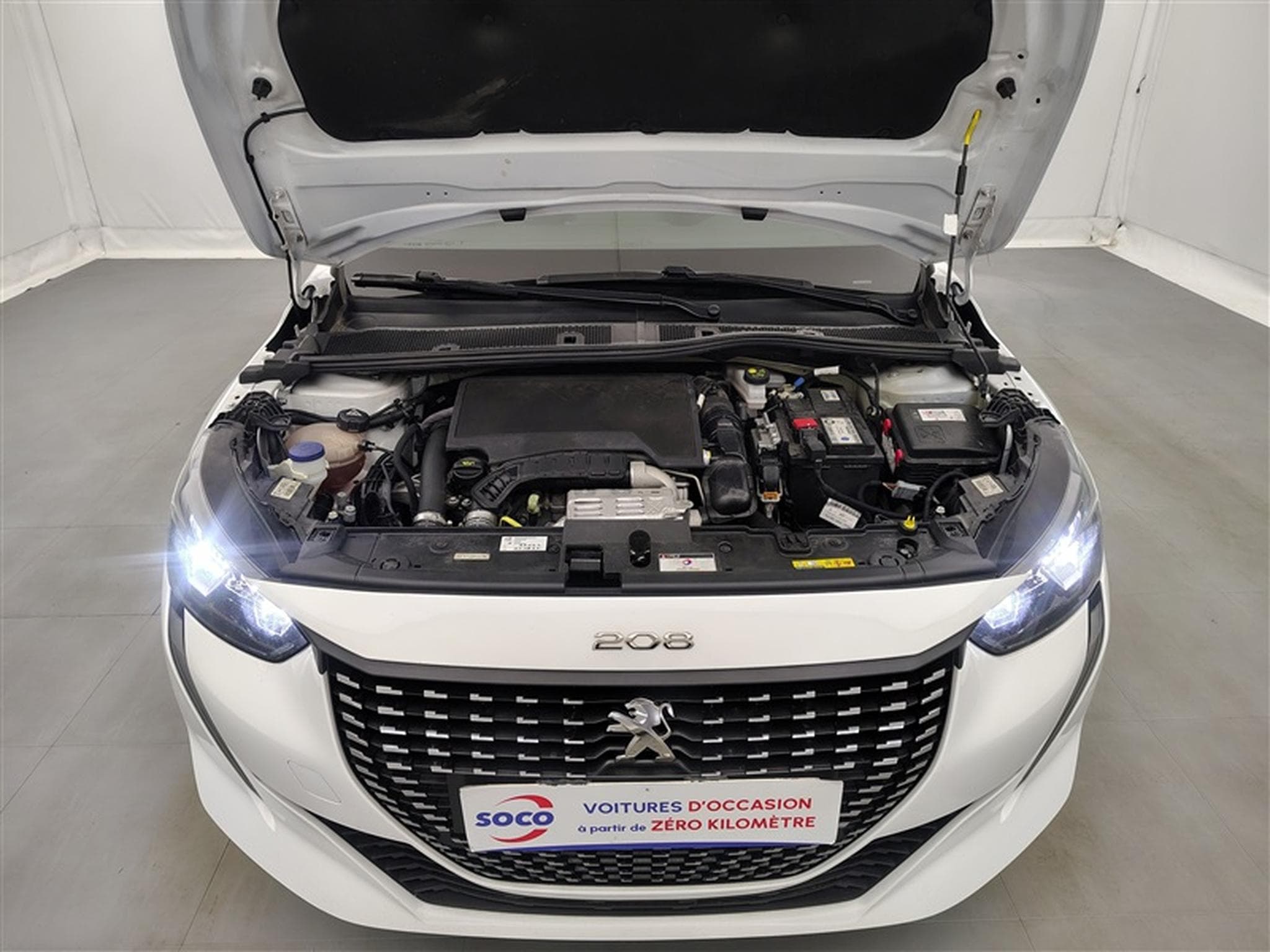 Peugeot 208 1.2i PureTech Allure NAVI / S-CUIR / FULL LED (2023) - Photo 19