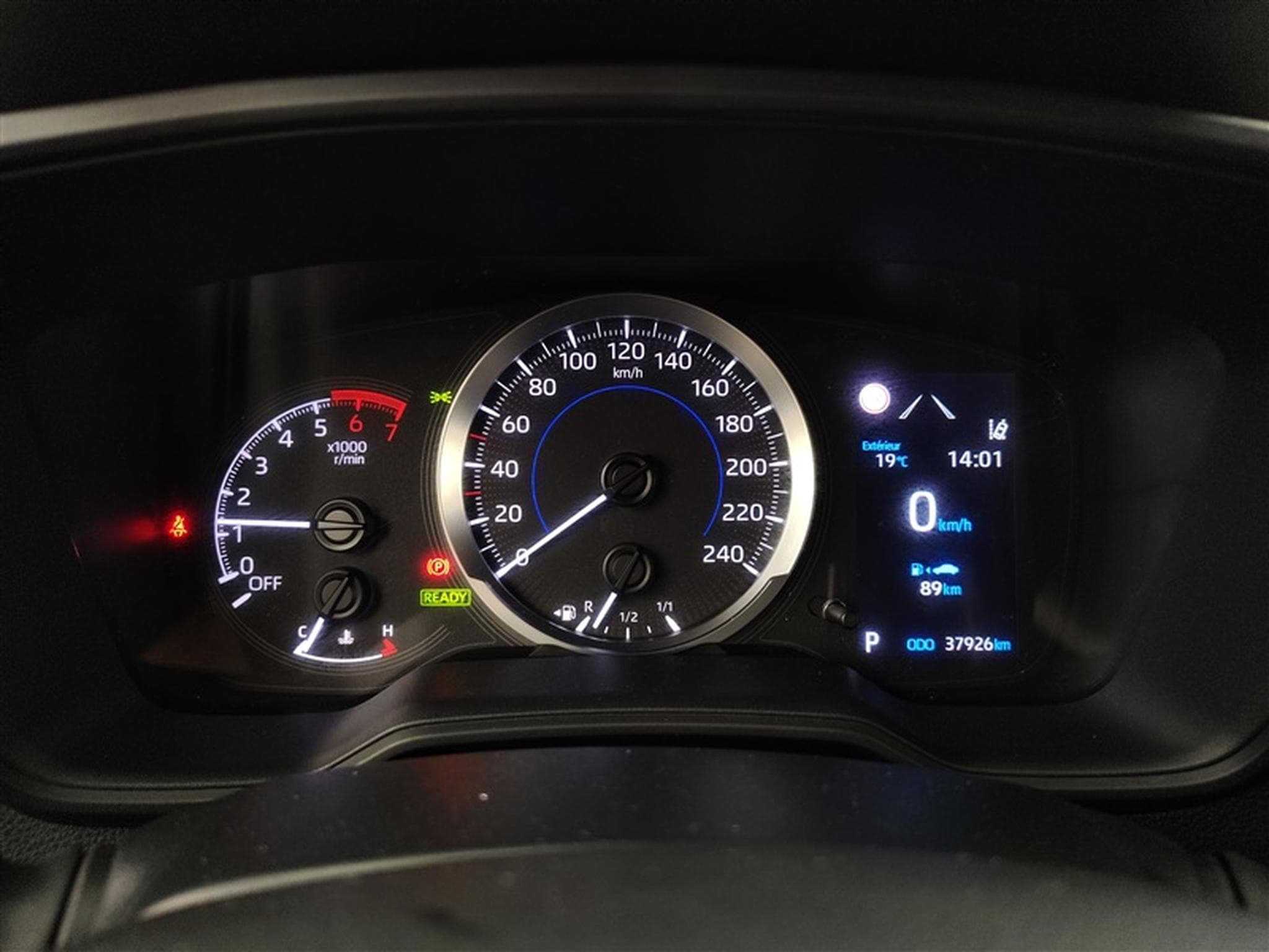 Toyota Corolla (2022) - Photo 10